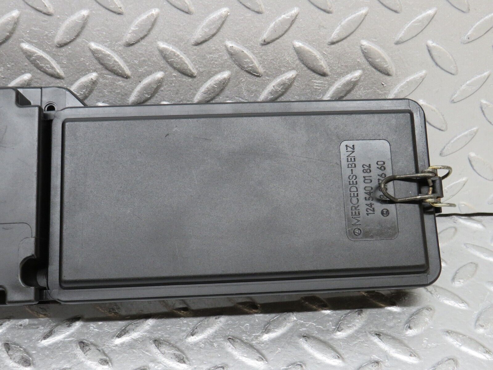 37959 Mercedes-Benz A124 320E Cabriolet Fuse Box Lid 1245452700 1245400282 1245400182