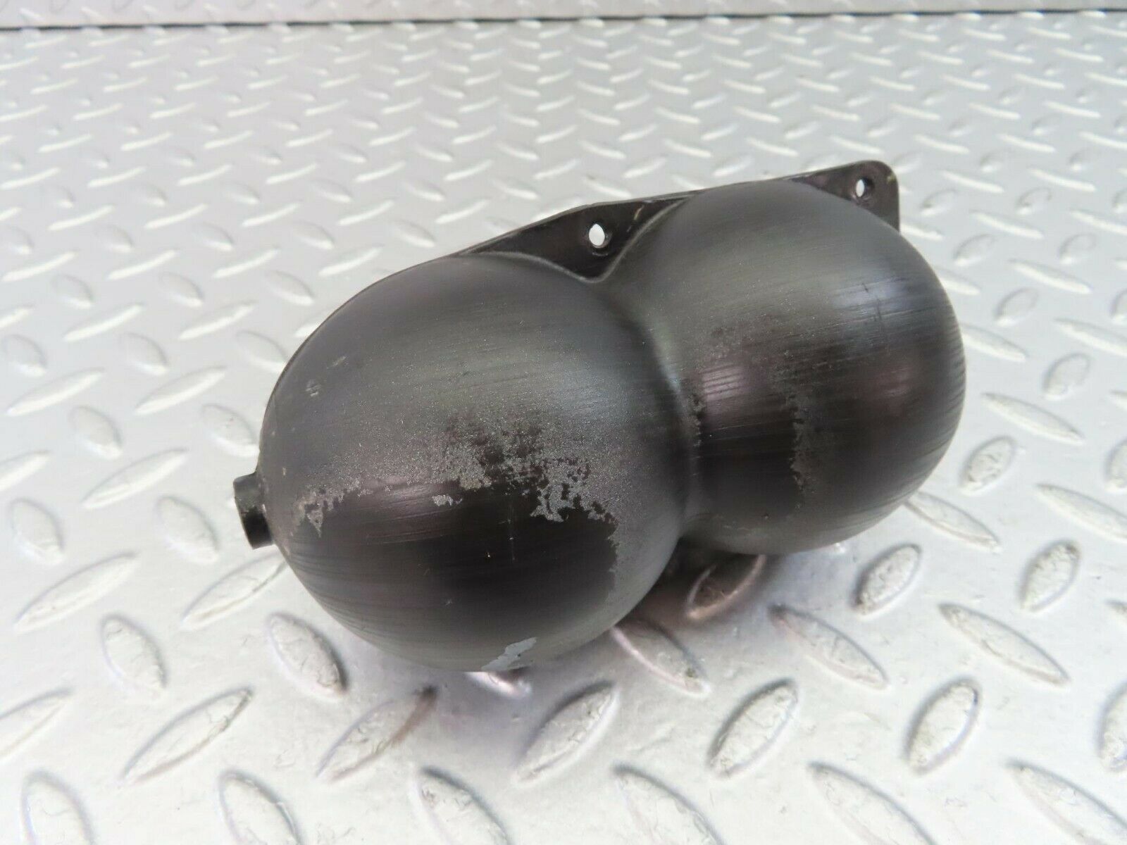 9373 Mercedes-Benz C124 300CE Coupe Vacuum Reservoir