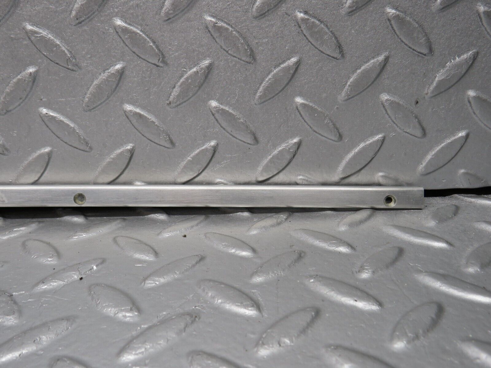 38869 Mercedes-Benz W201 190E 2.6L Sunroof Chrome Trim