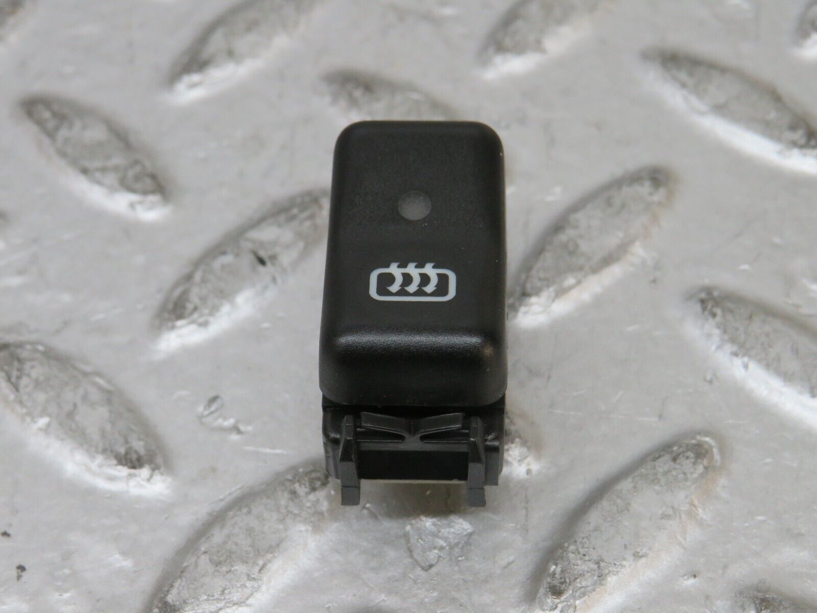 27558 Mercedes-Benz S124 300TE Rear Windscreen Defroster Switch 1298207410