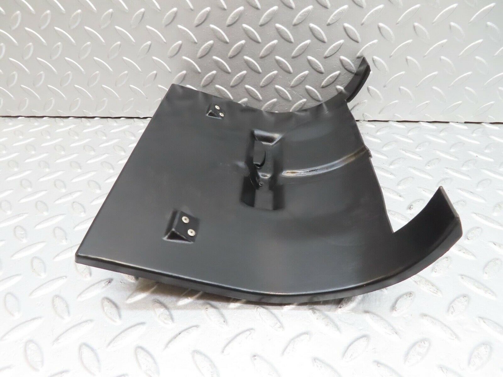 16190 Mercedes-Benz W124 260E Heater Blower Fan Cover 1248300028