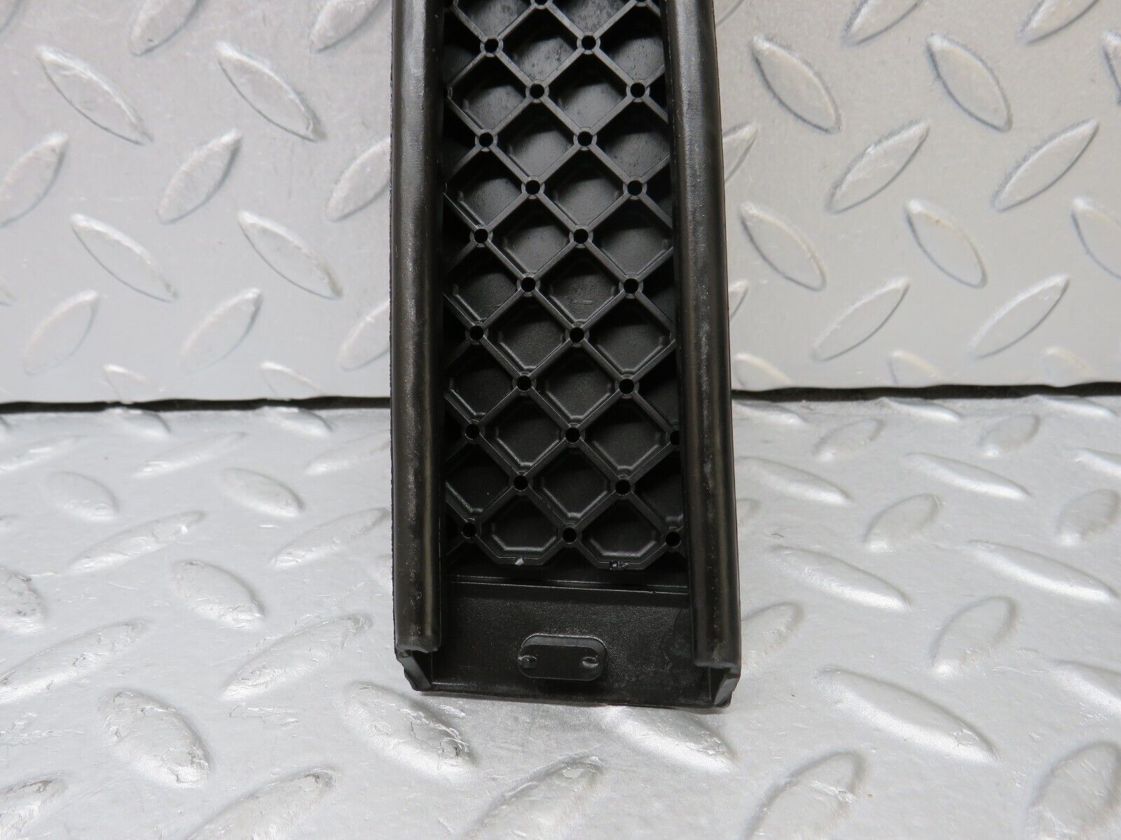 36884 Mercedes-Benz C126 420SEC Coupe Accelerator Pedal Rubber 1233010082