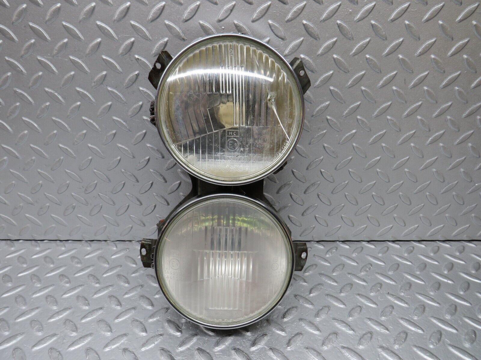 37580 Mercedes-Benz W109 300SEL Front Headlight Bosch Left/Right 1300508003 7077R 1305601134 1305602059