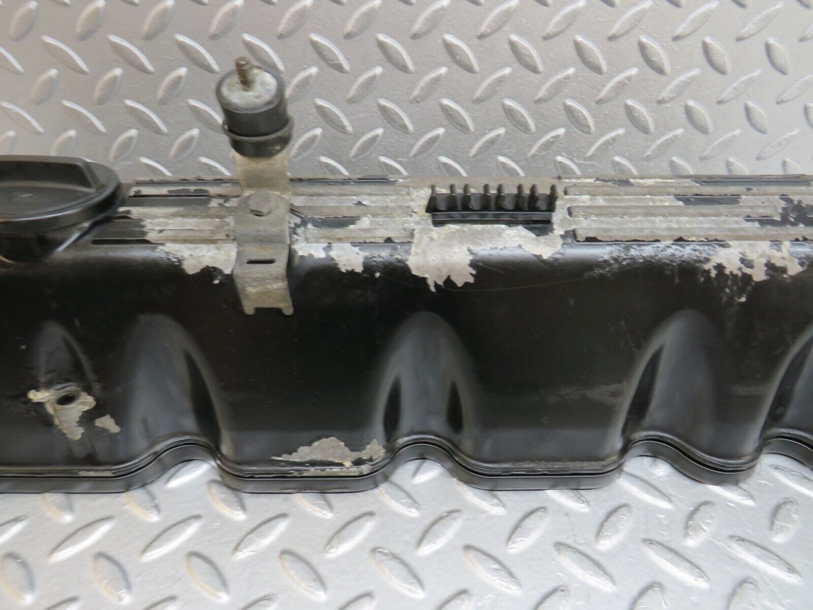 37166 Mercedes-Benz C126 420SEC Coupe Cylinder Head Valve Cover Right 1170160705