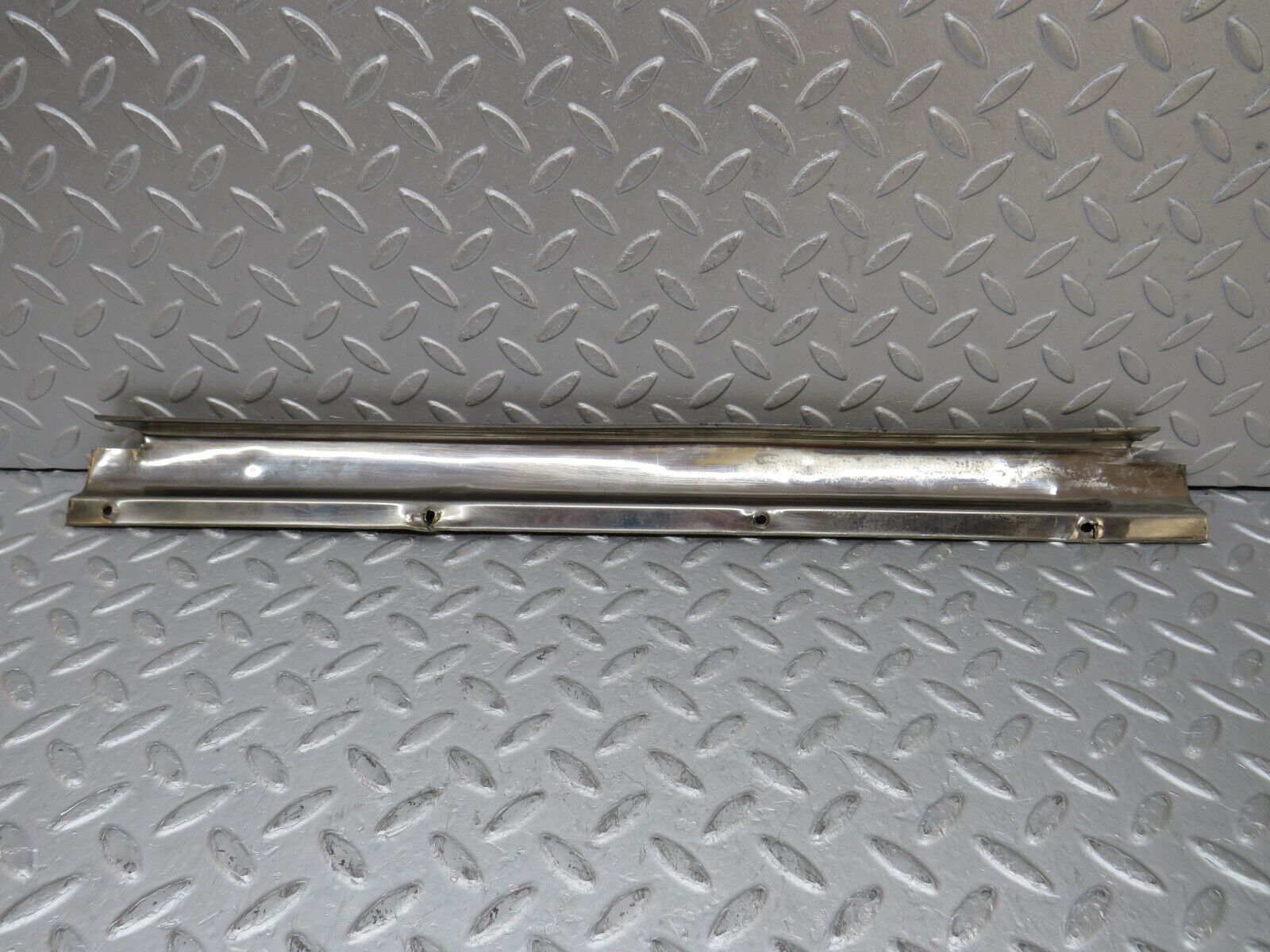 35765 Mercedes-Benz W108 Rear Left Door Sill Chrome