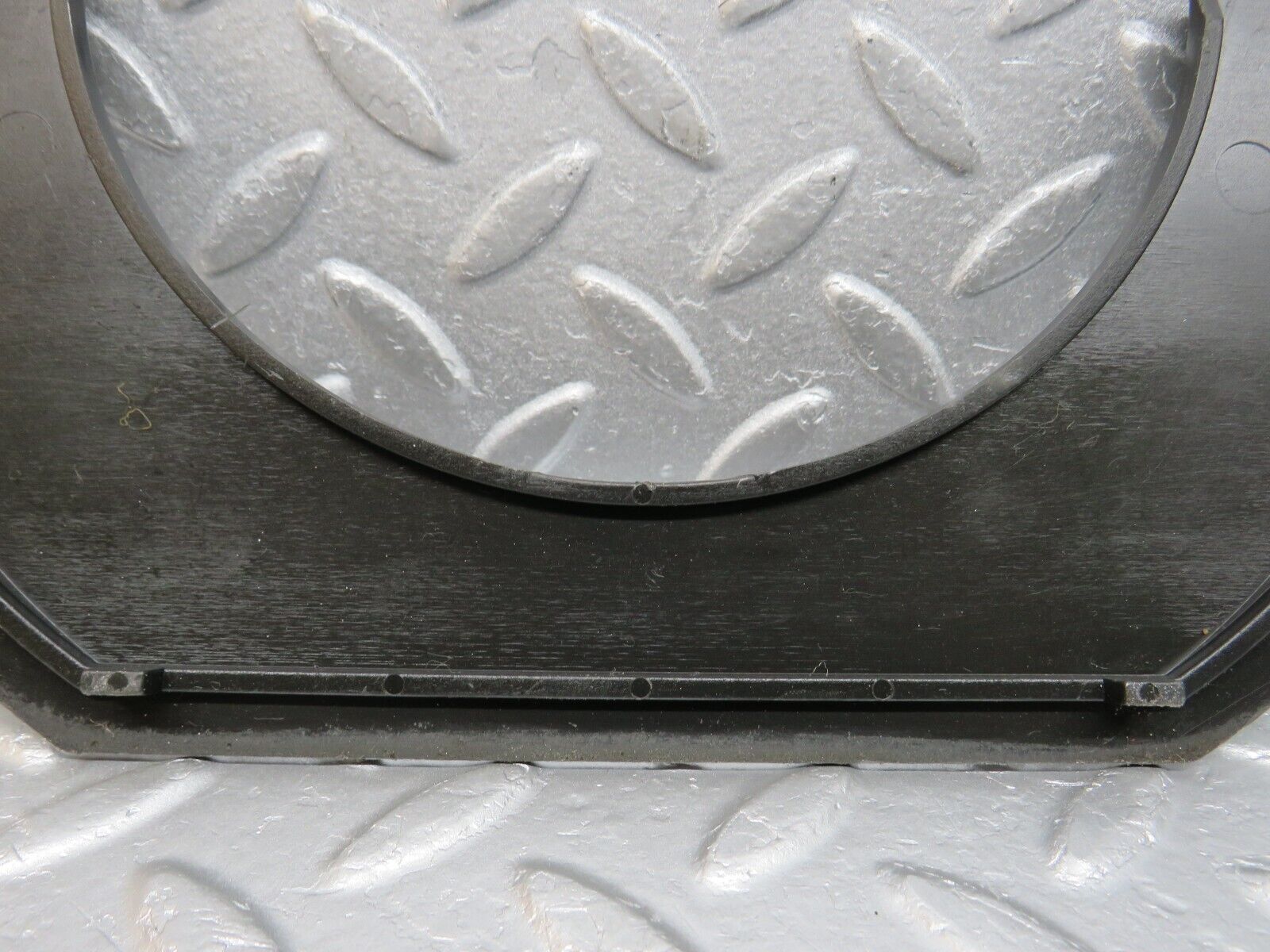 39765 Mercedes-Benz R129 320SL Coupe Windscreen Wiper Surround Trim