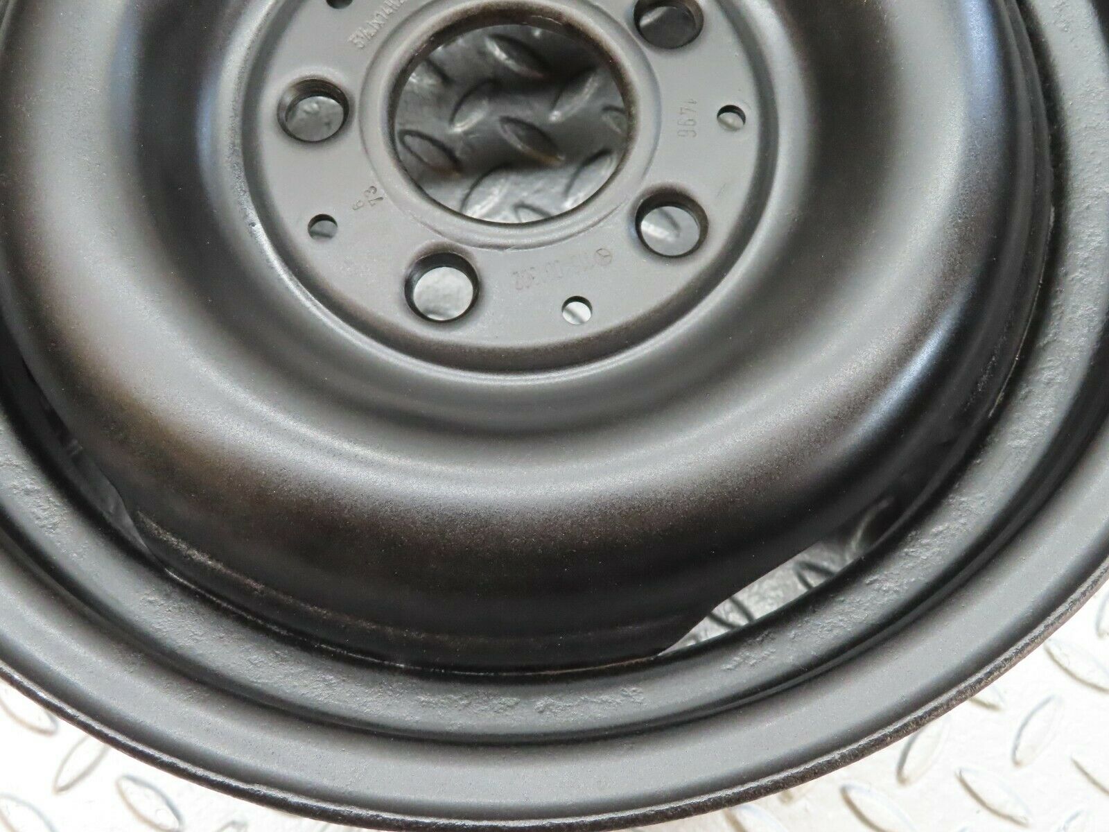 18029 Mercedes-Benz Steel Wheel 5.5Jx14H2 ET30 1154001302