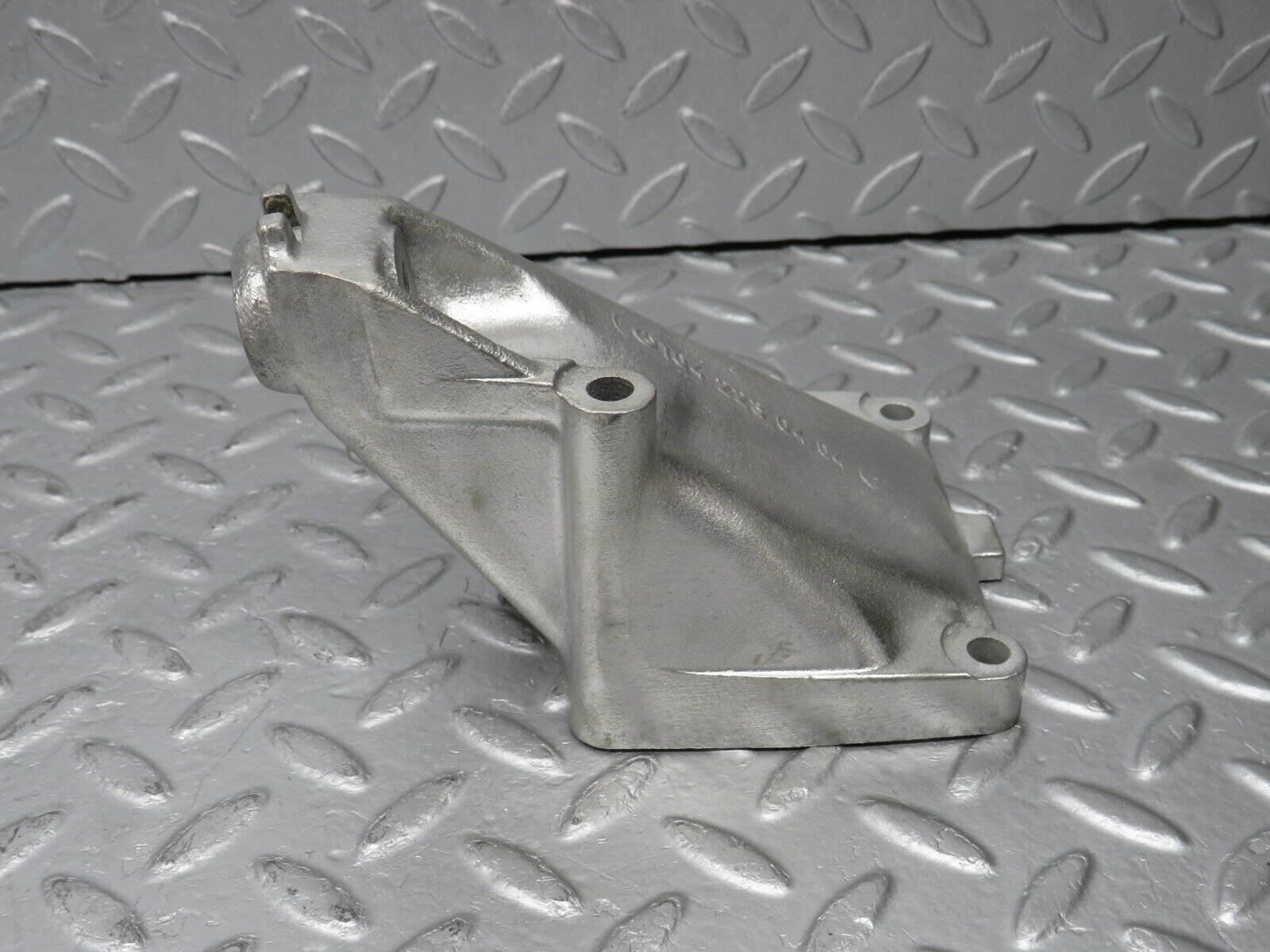 38626 Mercedes-Benz R129 280SL Coupe Engine Mount Bracket Left Side 1042230404