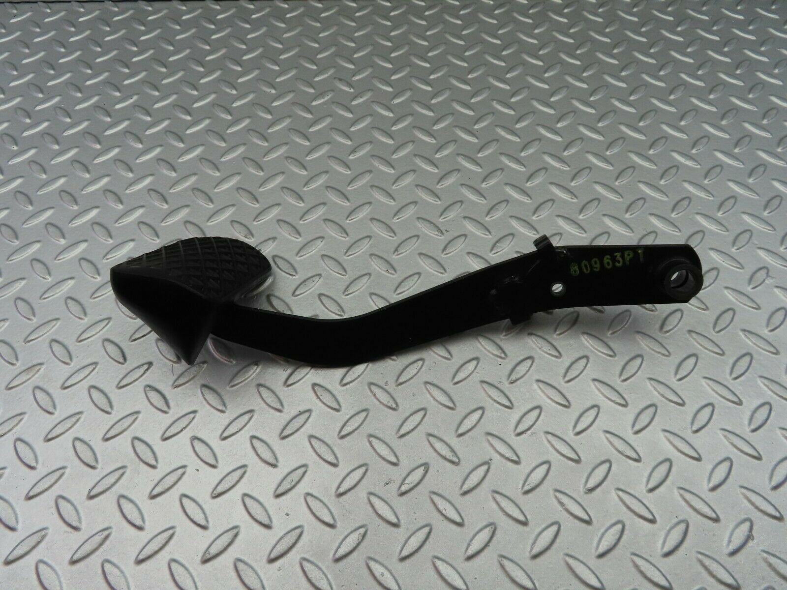 6780 Mercedes-Benz S124 E220 Wagon Brake Pedal 1232910082