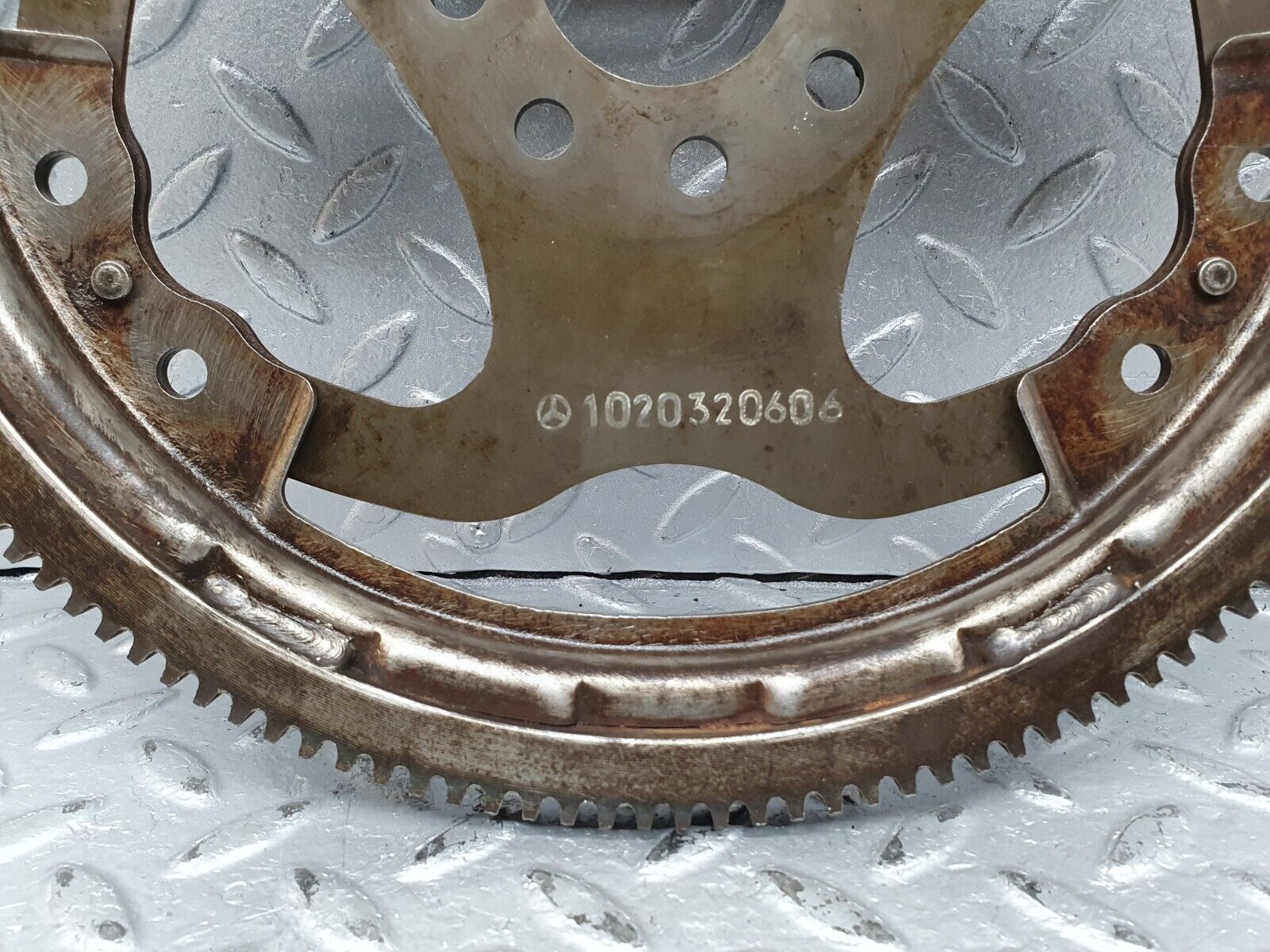 41203 Mercedes-Benz W126 300SE Flywheel Starter Ring With Bolts 1020320606