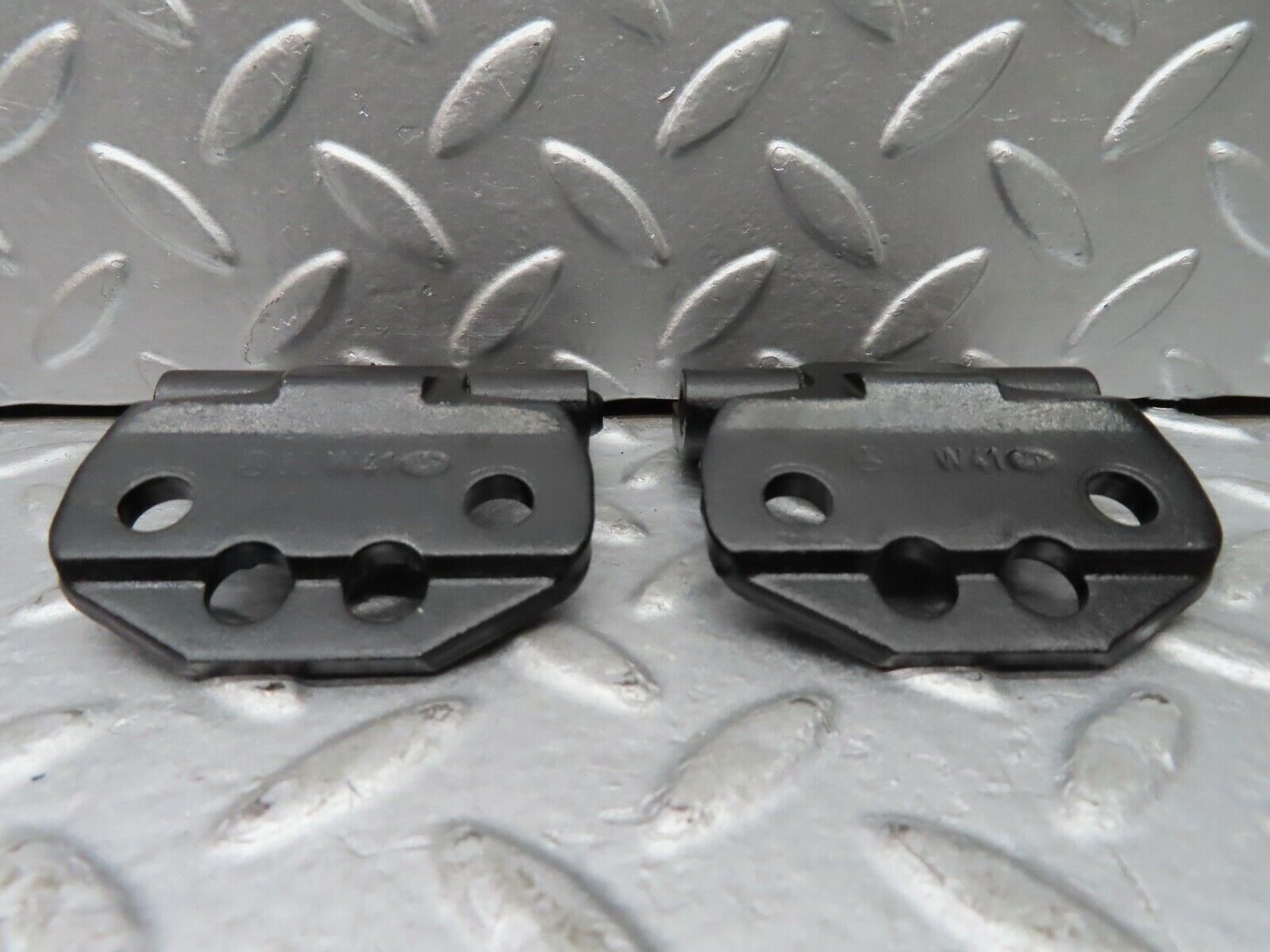 20127 Mercedes-Benz R129 300SL Coupe Left Door Hinges Pair