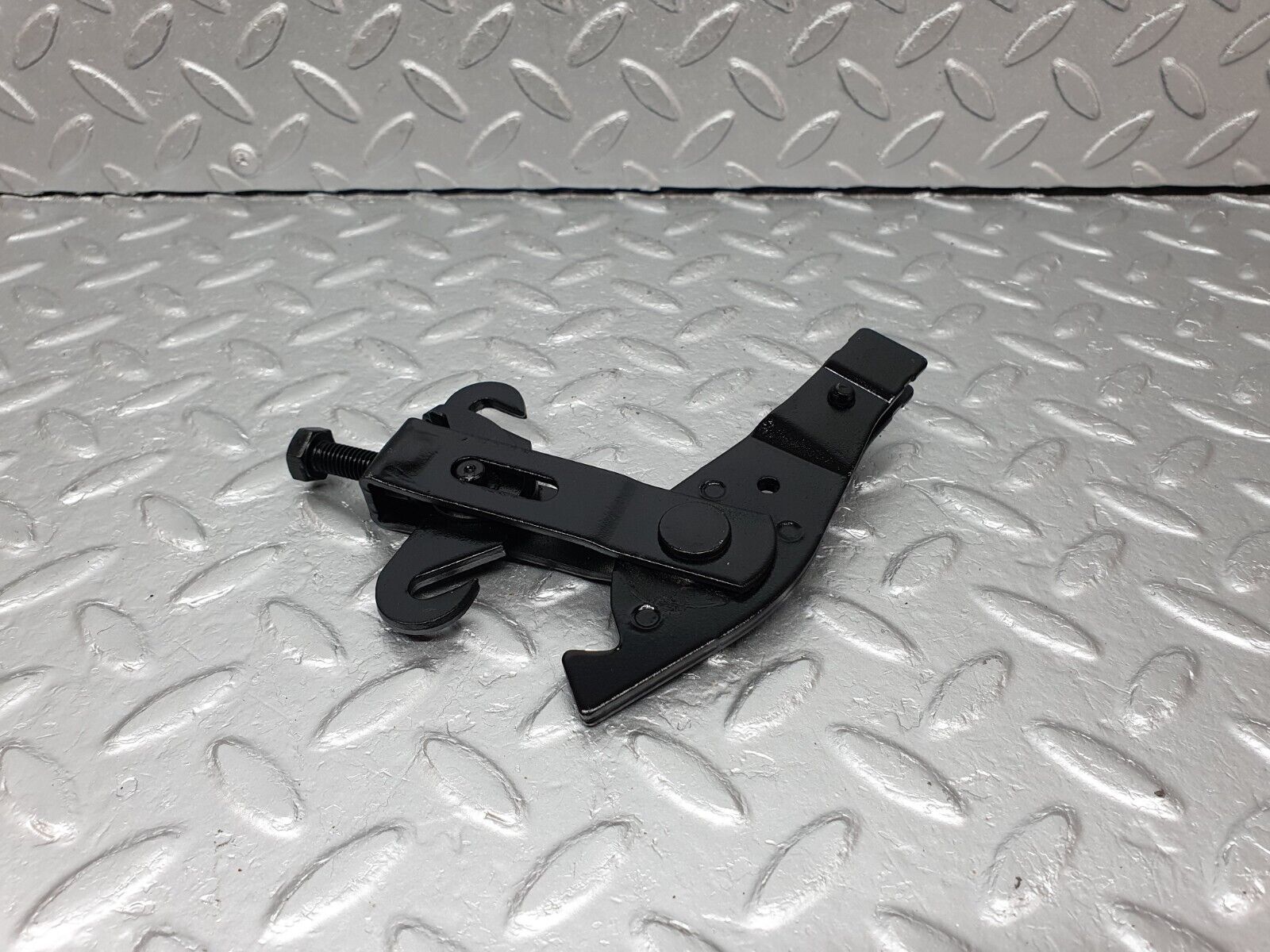 41504 Mercedes-Benz W124 200E Handbrake Adjusting Handbrake Regulator