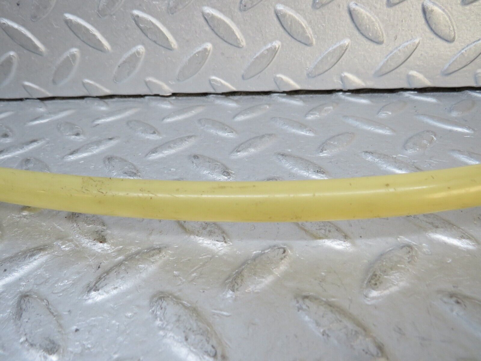 37591 Mercedes-Benz W109 300SEL Brake Servo Pipe