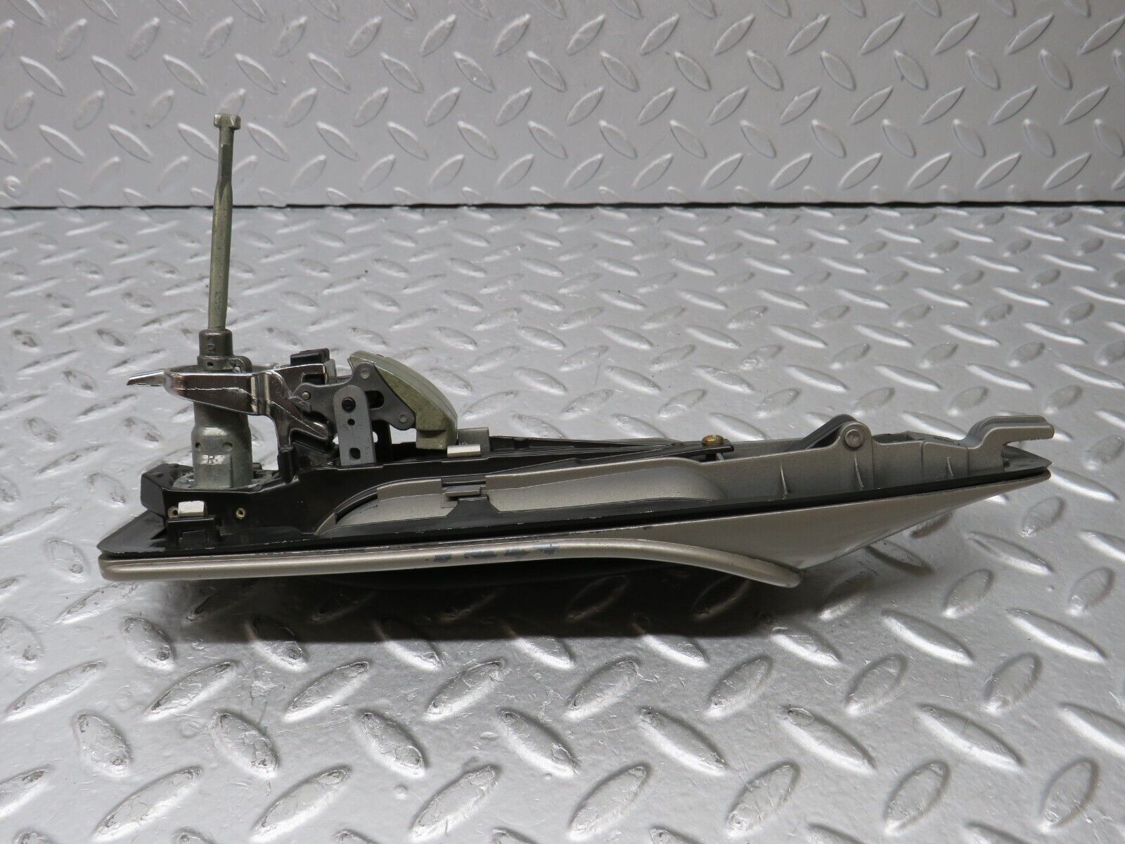 36872 Mercedes-Benz C126 420SEC Coupe Right Door Exterior Handle No Key