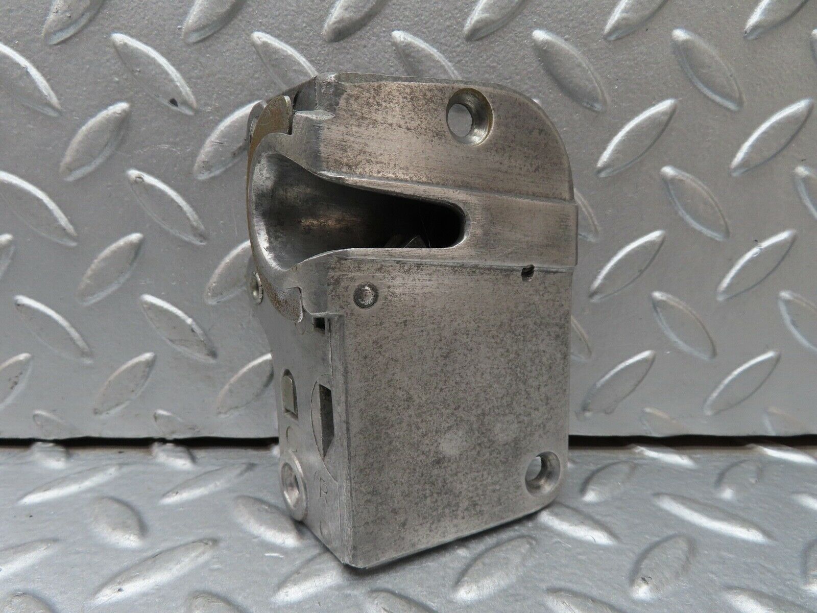 18626 Mercedes-Benz W120 W121 Ponton Right Door Lock Mechanism