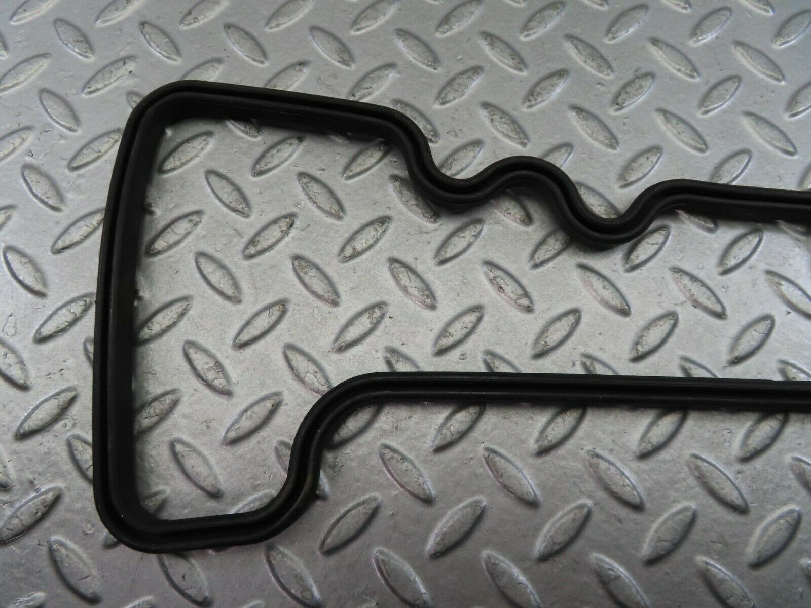 9042 Mercedes-Benz W108 Valve Cover Gasket Seal 1300160221