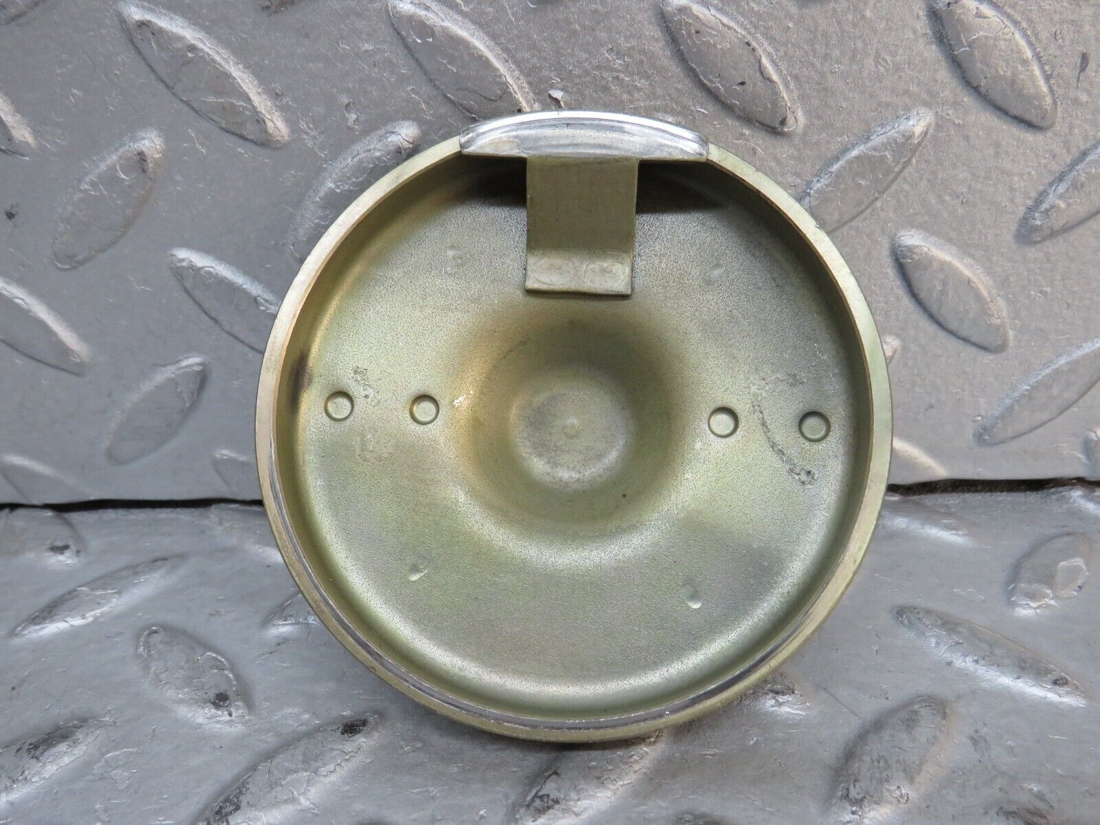 37685 Mercedes-Benz W109 300SEL Automatic Gearbox Piston Cover Cap