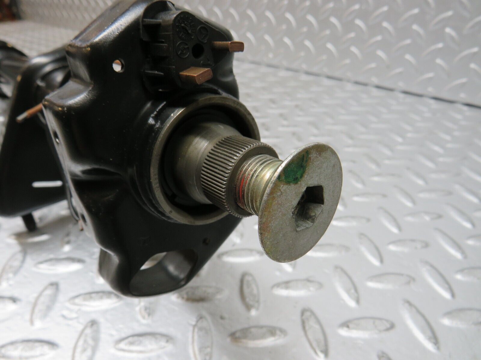 32034 Mercedes-Benz W123 230E Steering Column