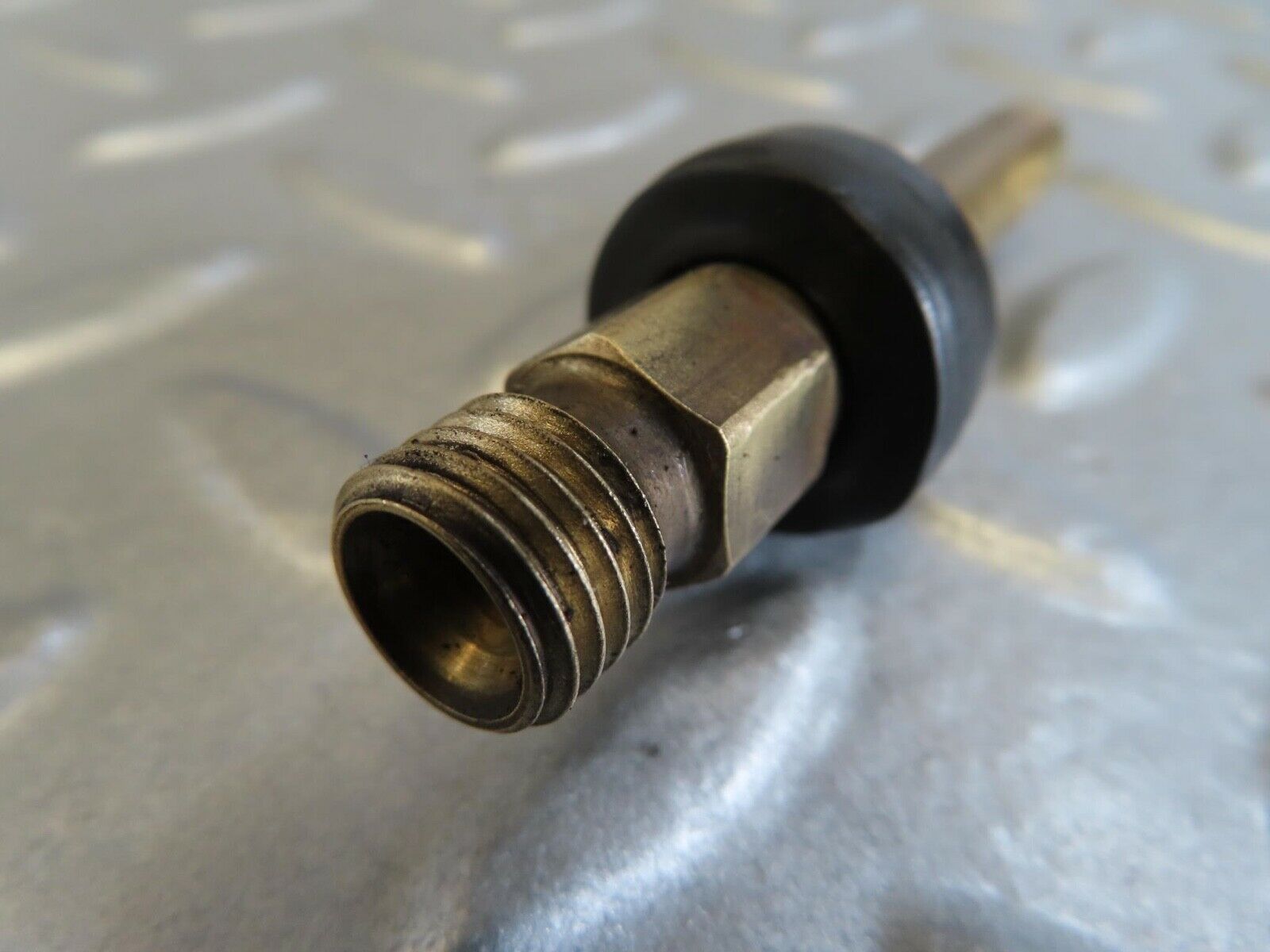 14035 Mercedes-Benz C107 280SLC Fuel Injector Bosch 0000785623