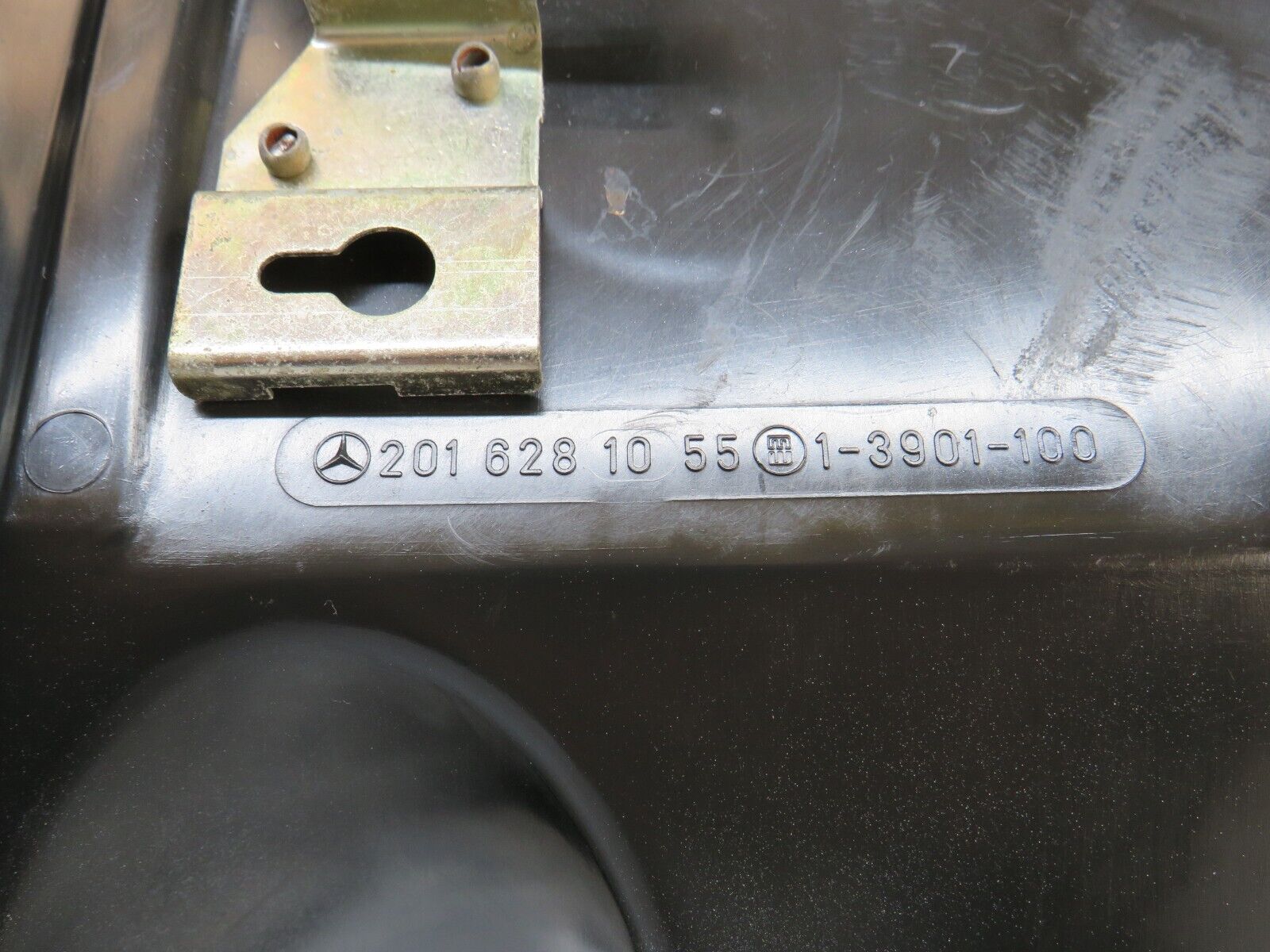 36473 Mercedes-Benz W201 190E 2.0L Bulkhead Panel Left 2016281055