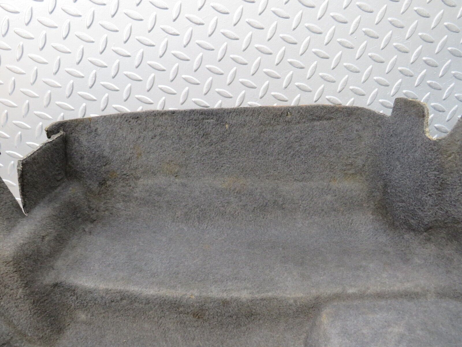 36236 Mercedes-Benz W126 420SE Trunk Cover Panel Right Side Grey