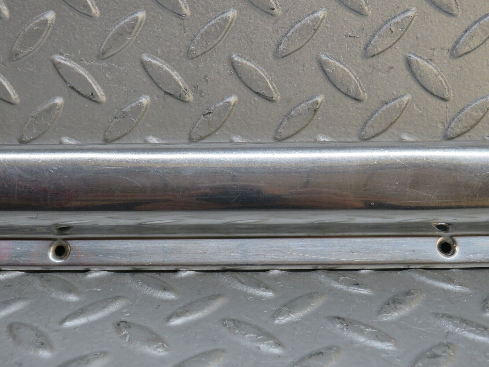 37383 Mercedes-Benz W109 300SEL Front Left Door Sill Chrome