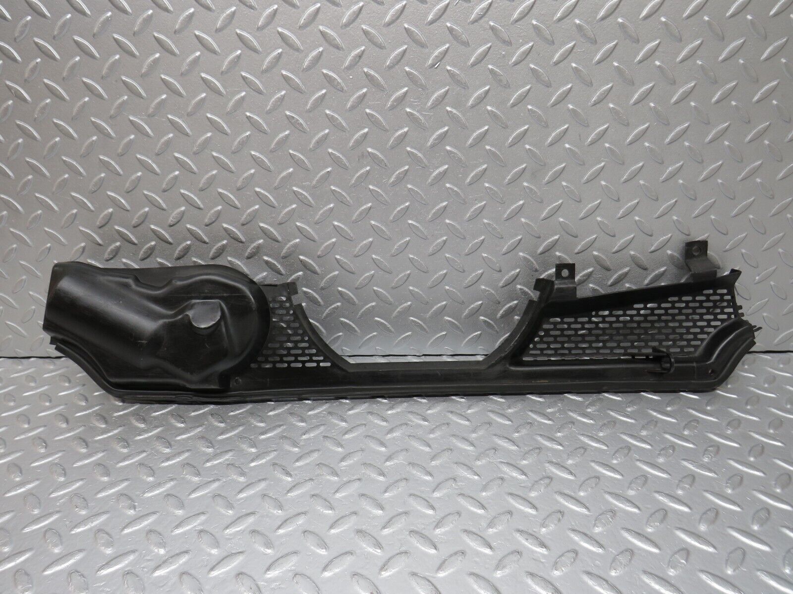 38512 Mercedes-Benz R129 280SL Coupe Windscreen Wiper Motor Cover Panel