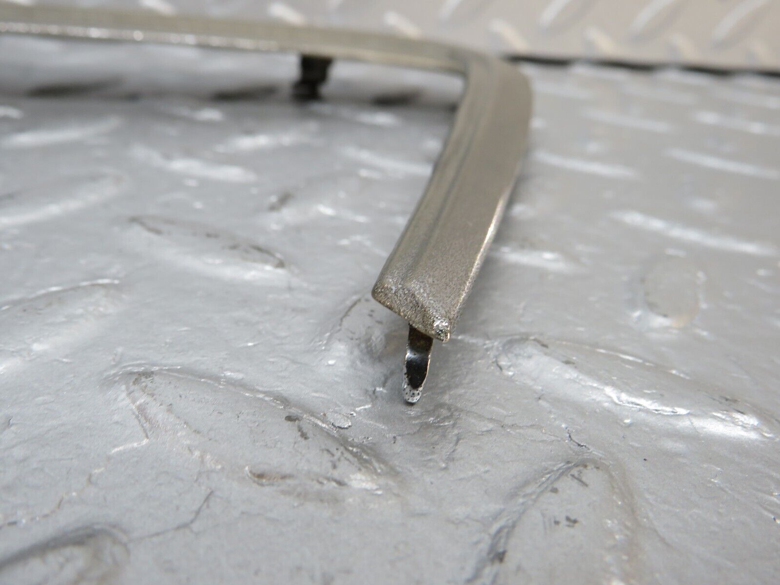 40225 Mercedes-Benz W110 230 C Pillar Chrome Trim Left Side 1116900389