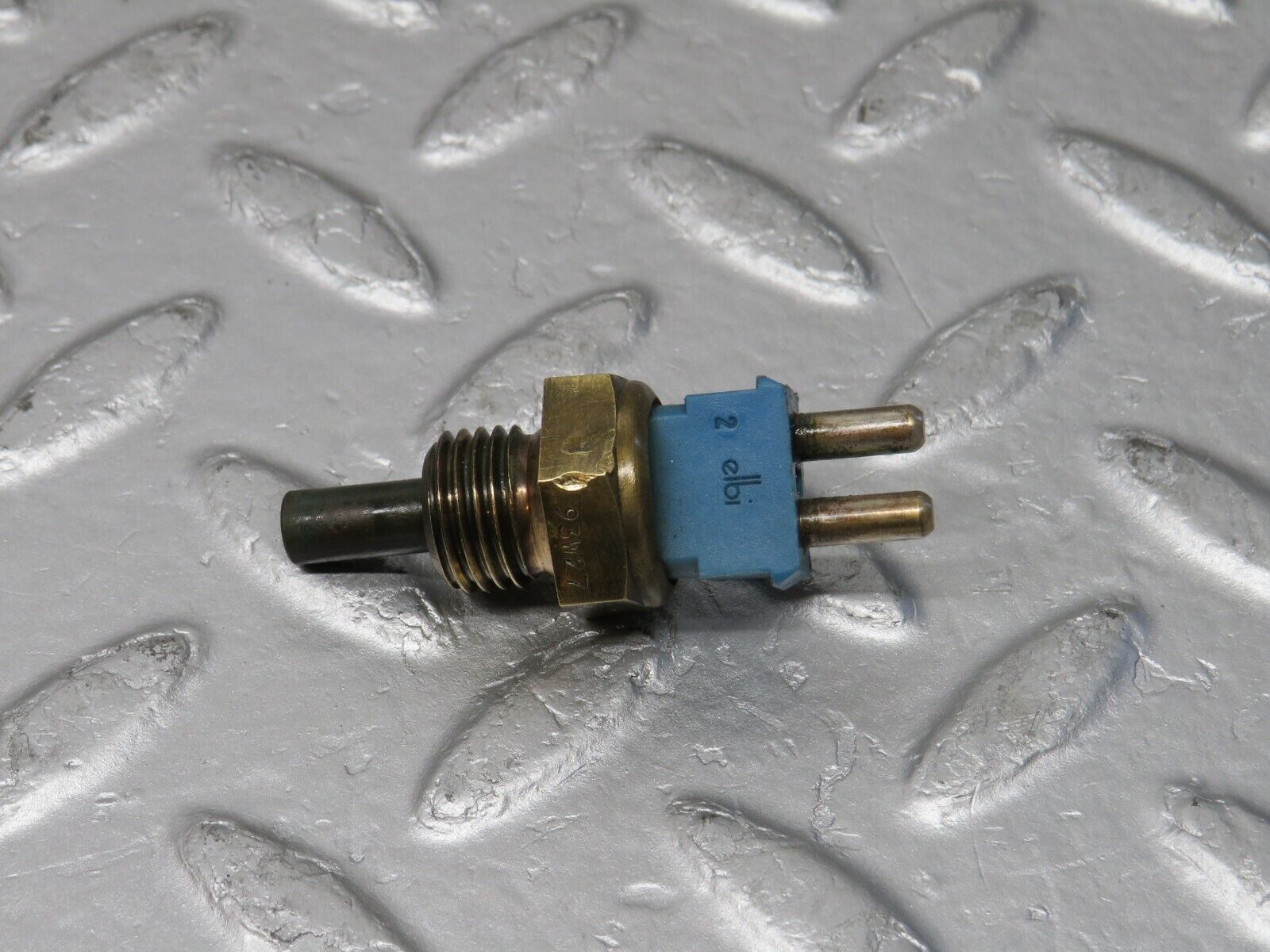 38128 Mercedes-Benz A124 320E Cabriolet Coolant Temperature Sensor 0085424517