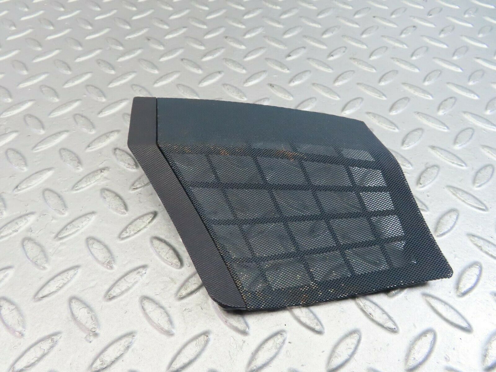 9406 Mercedes-Benz C124 300CE Coupe Dashboard Speaker Cover Grill Right