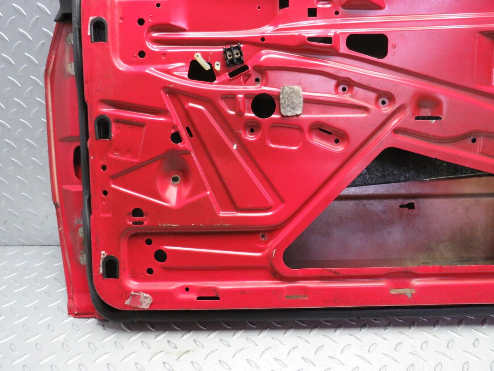 38747 Mercedes-Benz W201 190E 2.6L Front Right Door