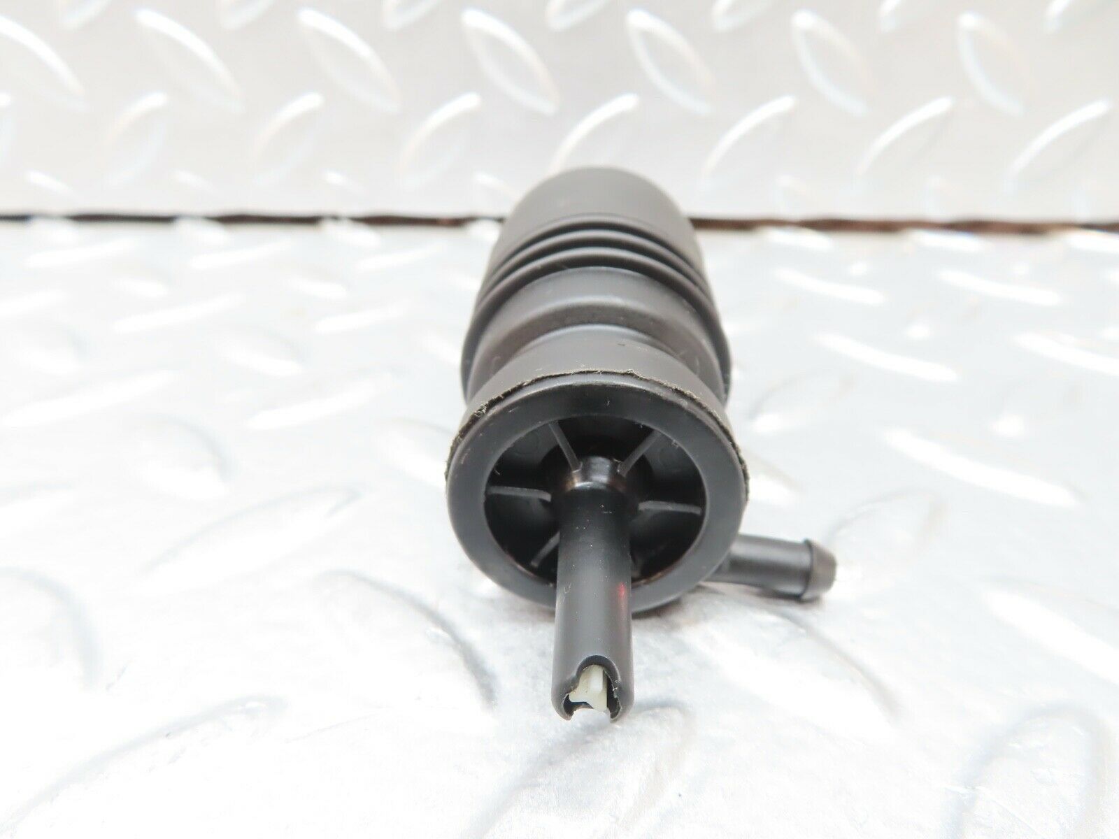 19932 Mercedes-Benz R129 300SL Coupe Windscreen Washer Pump