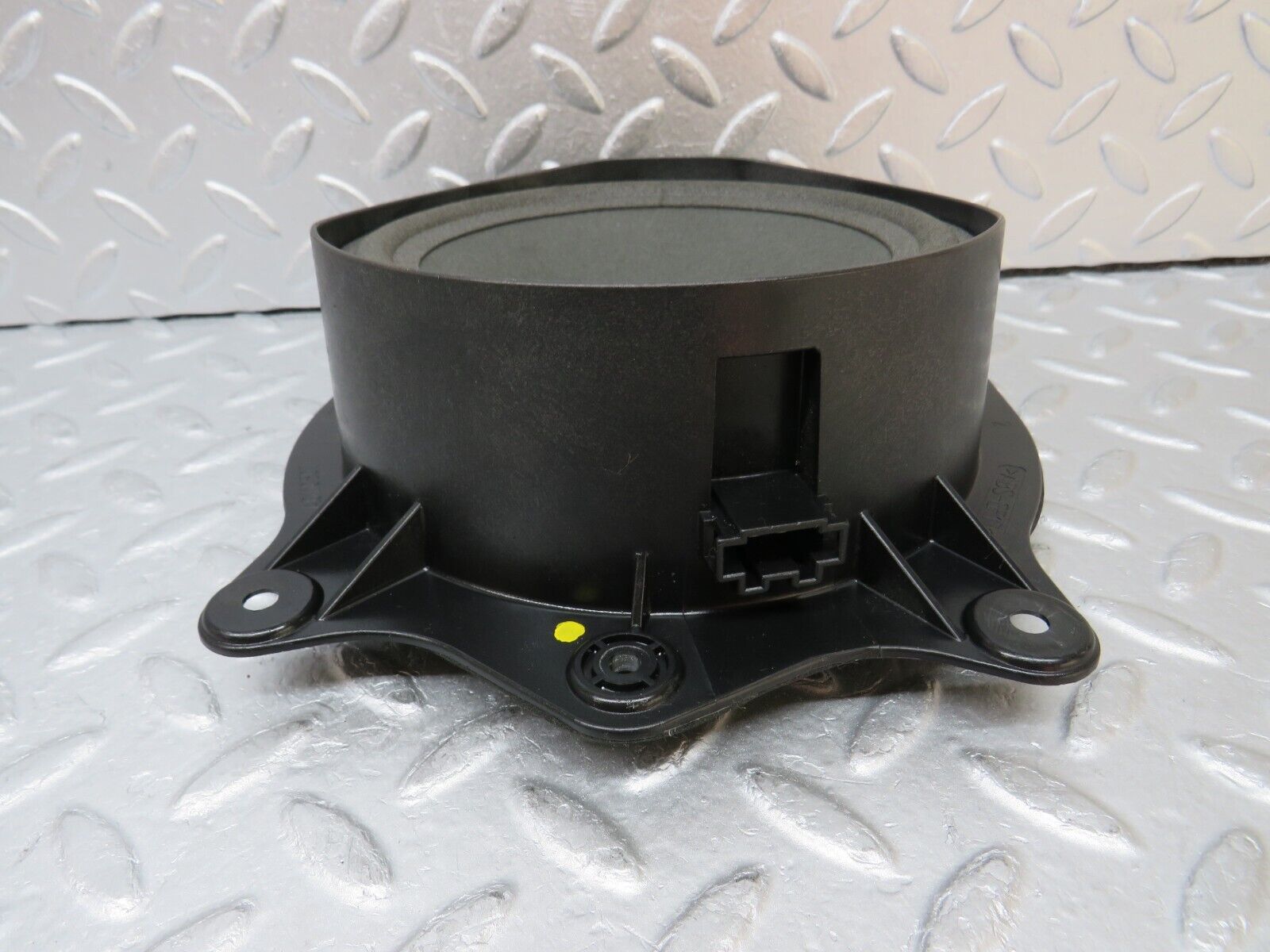 35227 Mercedes-Benz W221 Rear Left Door Loudspeaker 2218203102