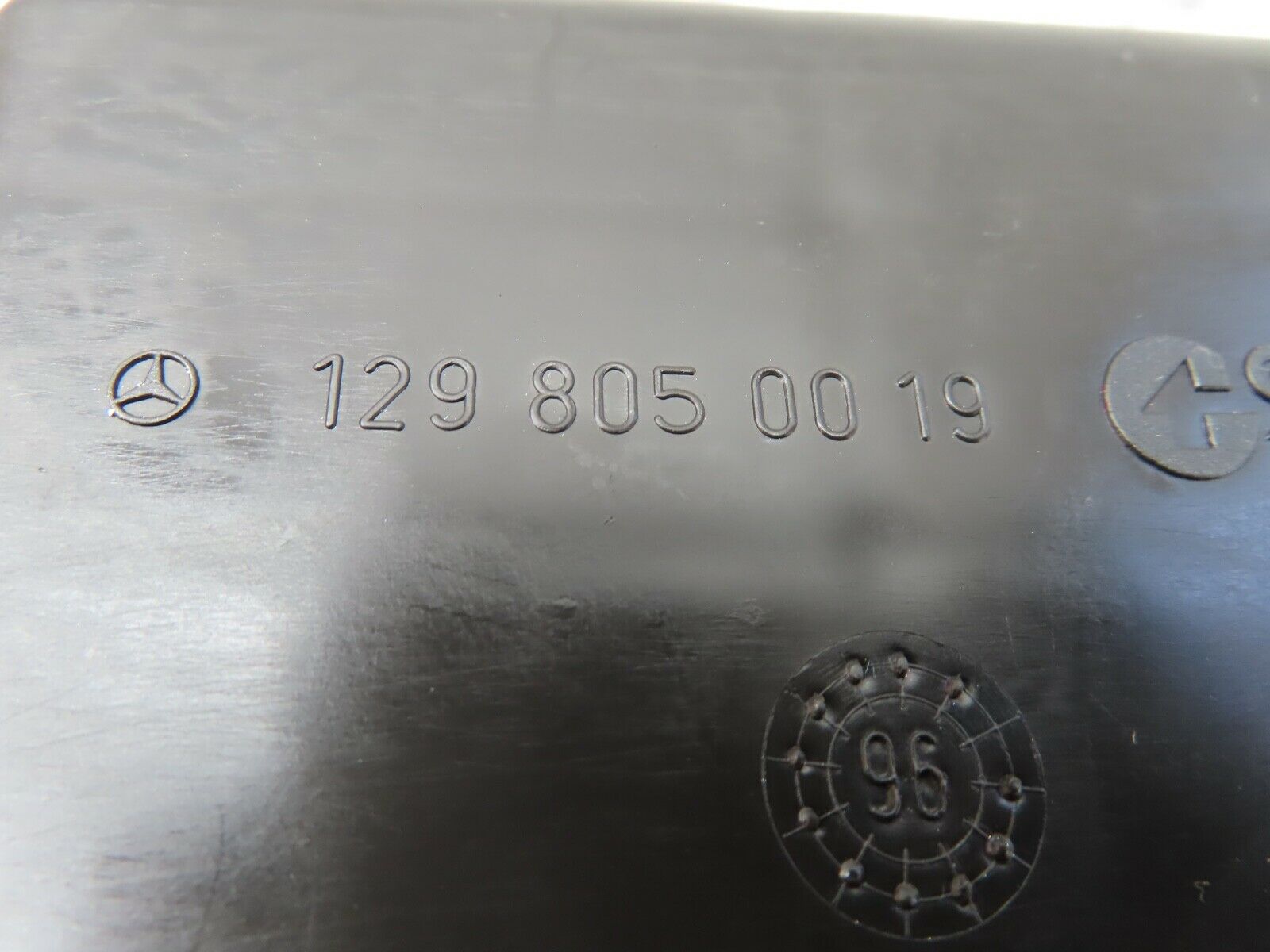 19378 Mercedes-Benz C140 CL420 Coupe Air Vacuum Expansion Tank 1298050019