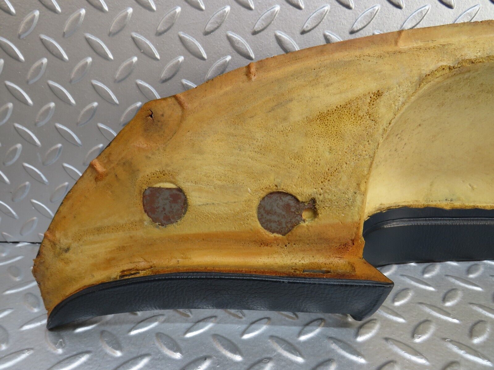 37389 Mercedes-Benz W109 300SEL Dashboard Blue