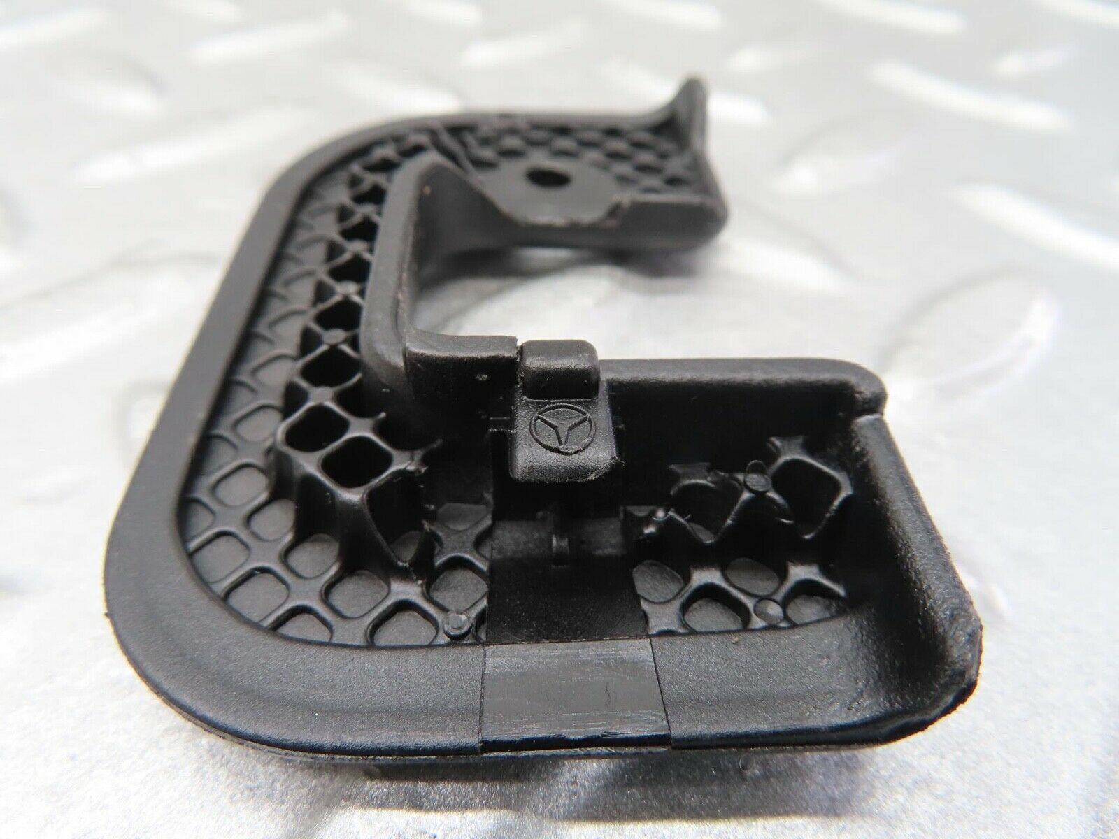 16460 Mercedes-Benz W124 260E Right Interior Door Latch Trim