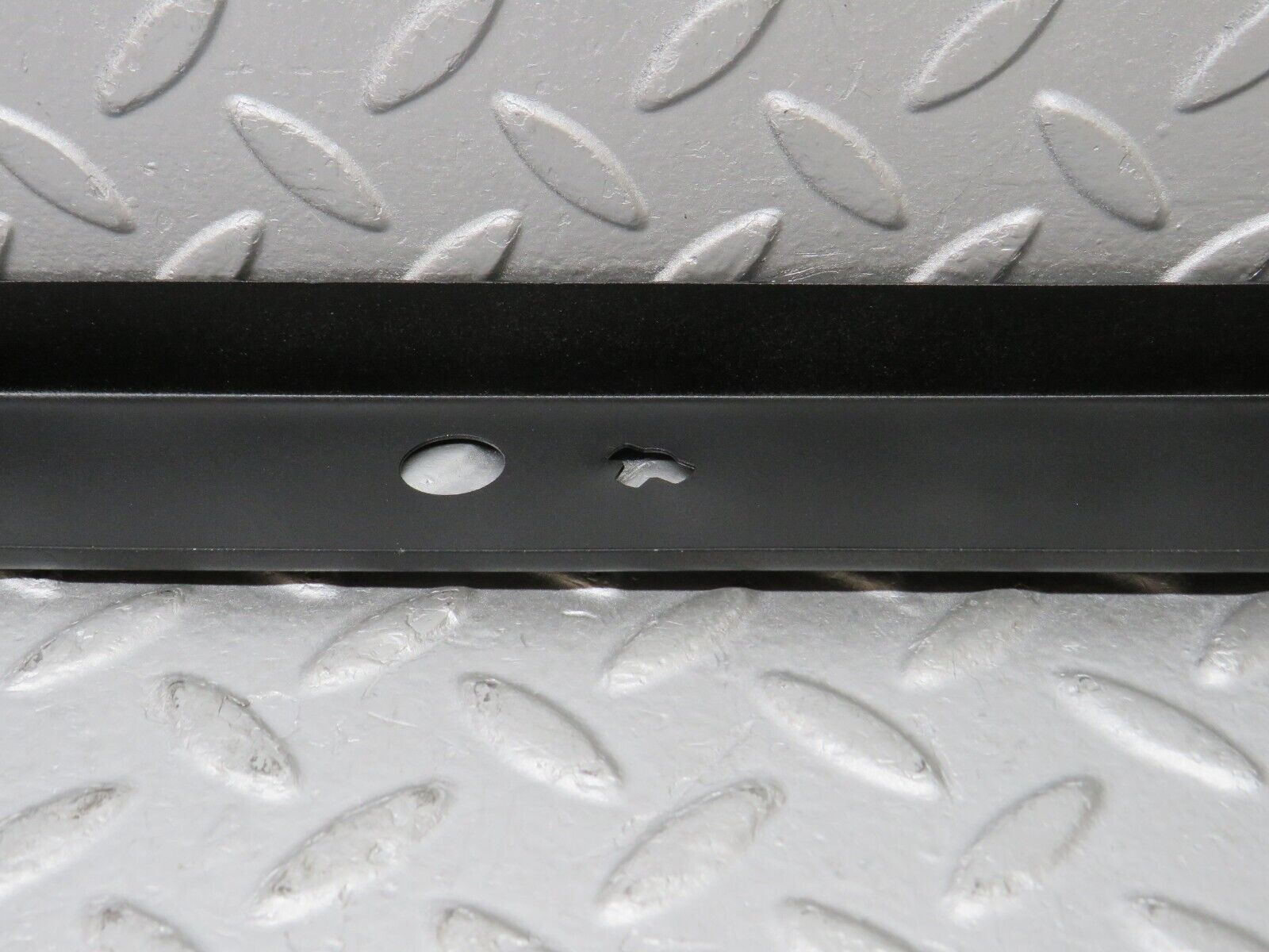 36343 Mercedes-Benz W126 420SE Under Headlight Trim Left Side