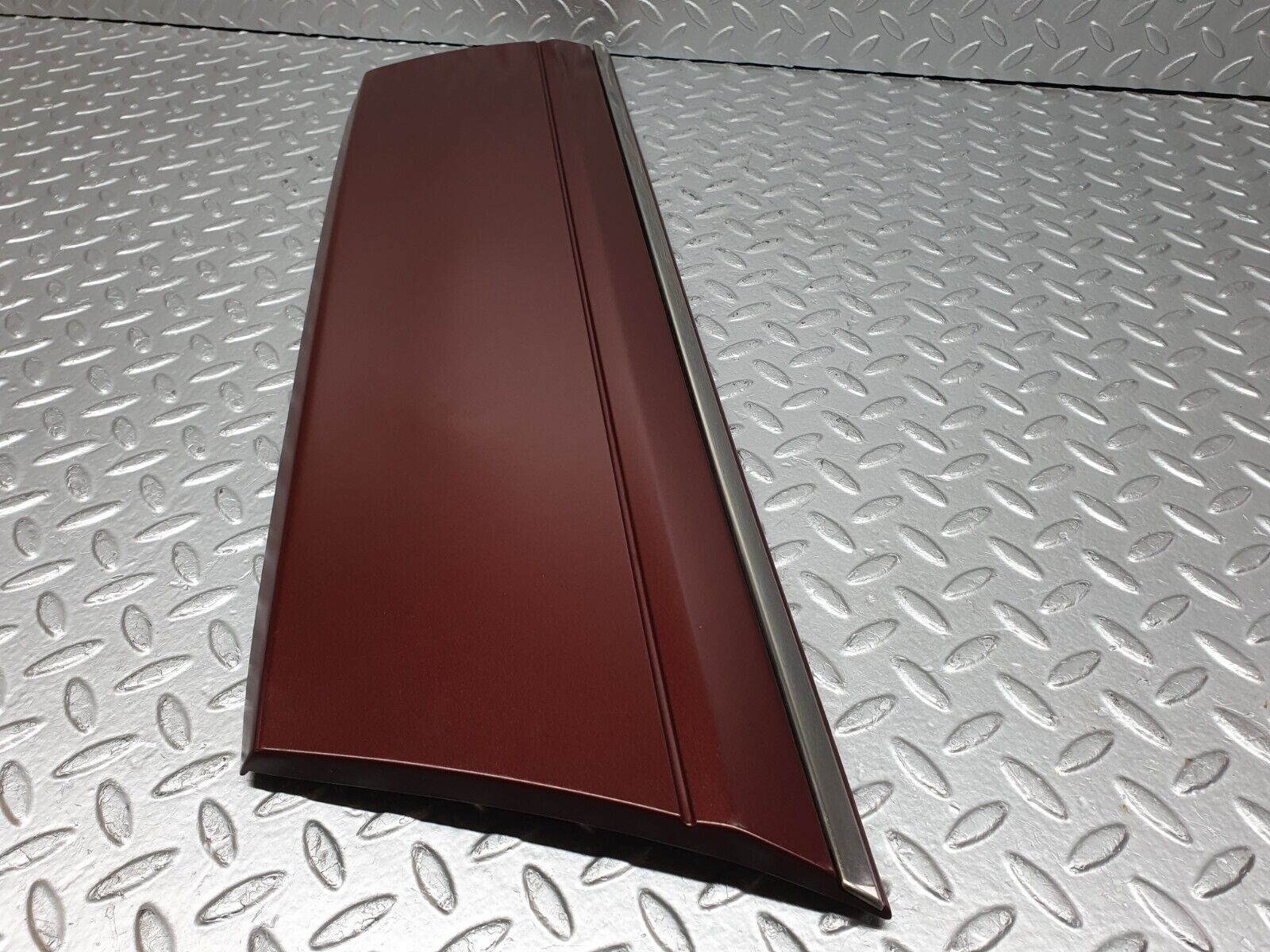 40941 Mercedes-Benz W126 300SE Rear Left Door Moulding Trim 1266903940