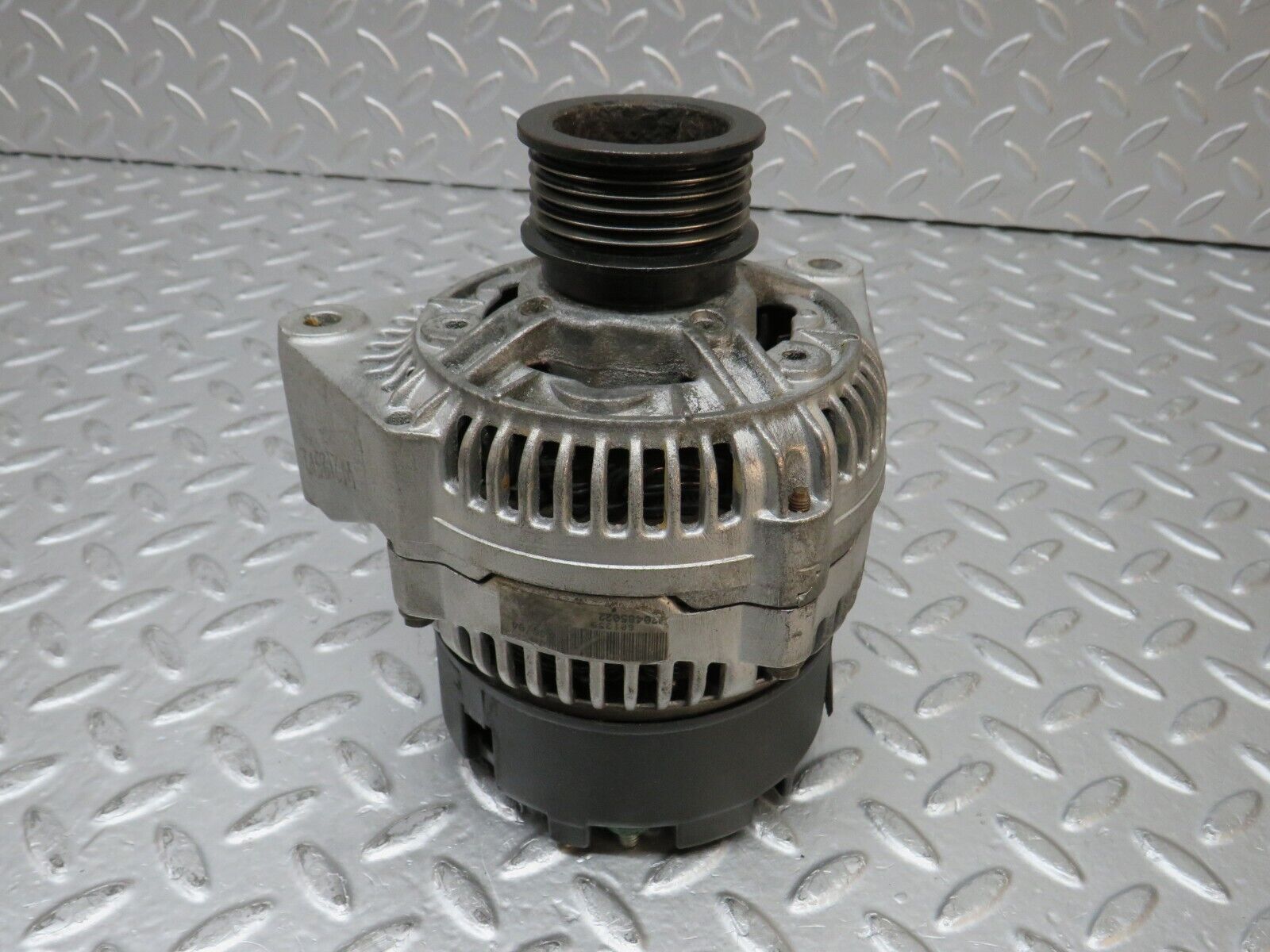 31726 Mercedes-Benz W201 190LE 1.8L Alternator Generator 120485022