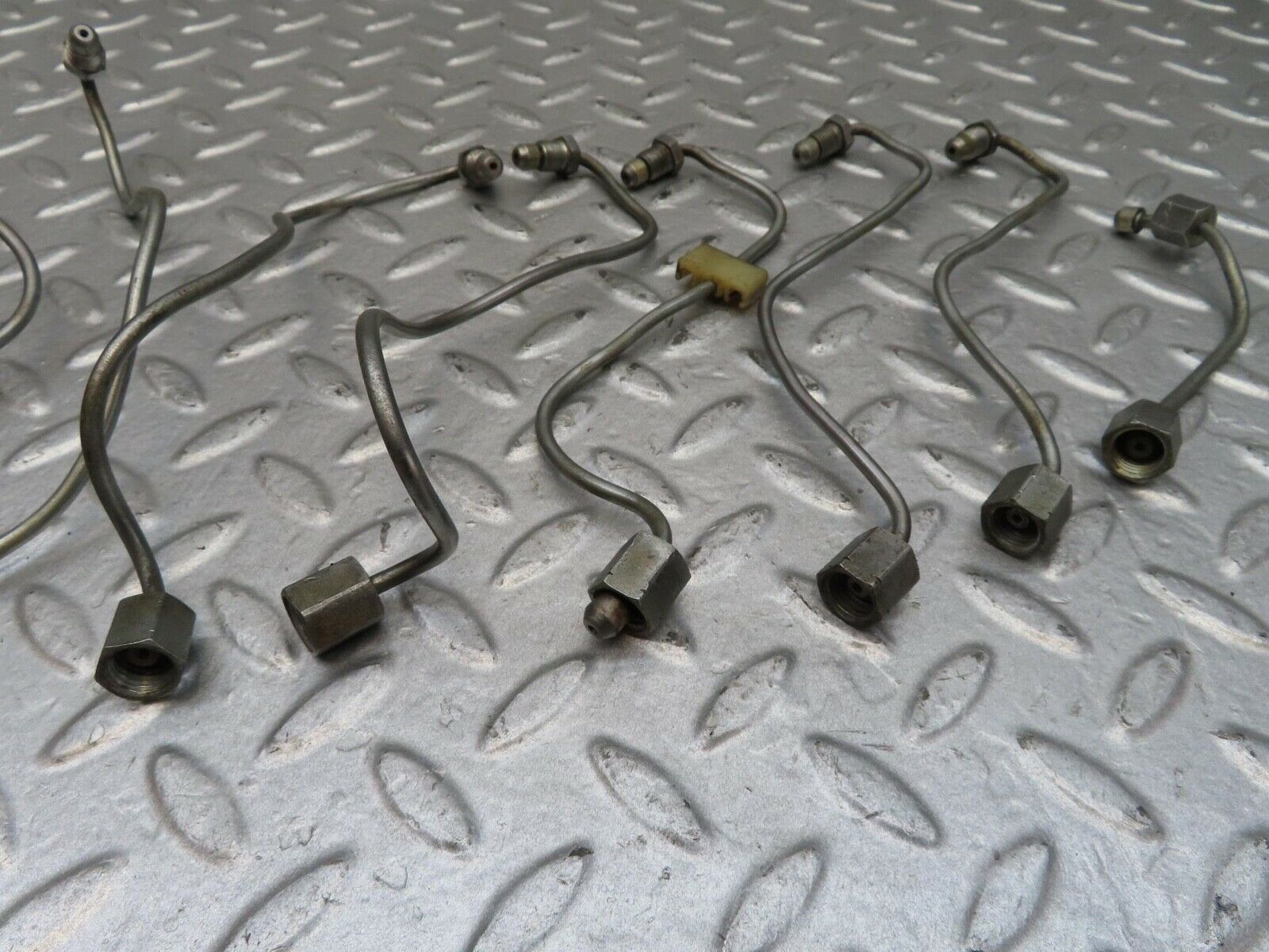 14388 Mercedes-Benz W116 350SE Fuel Line Hose Set