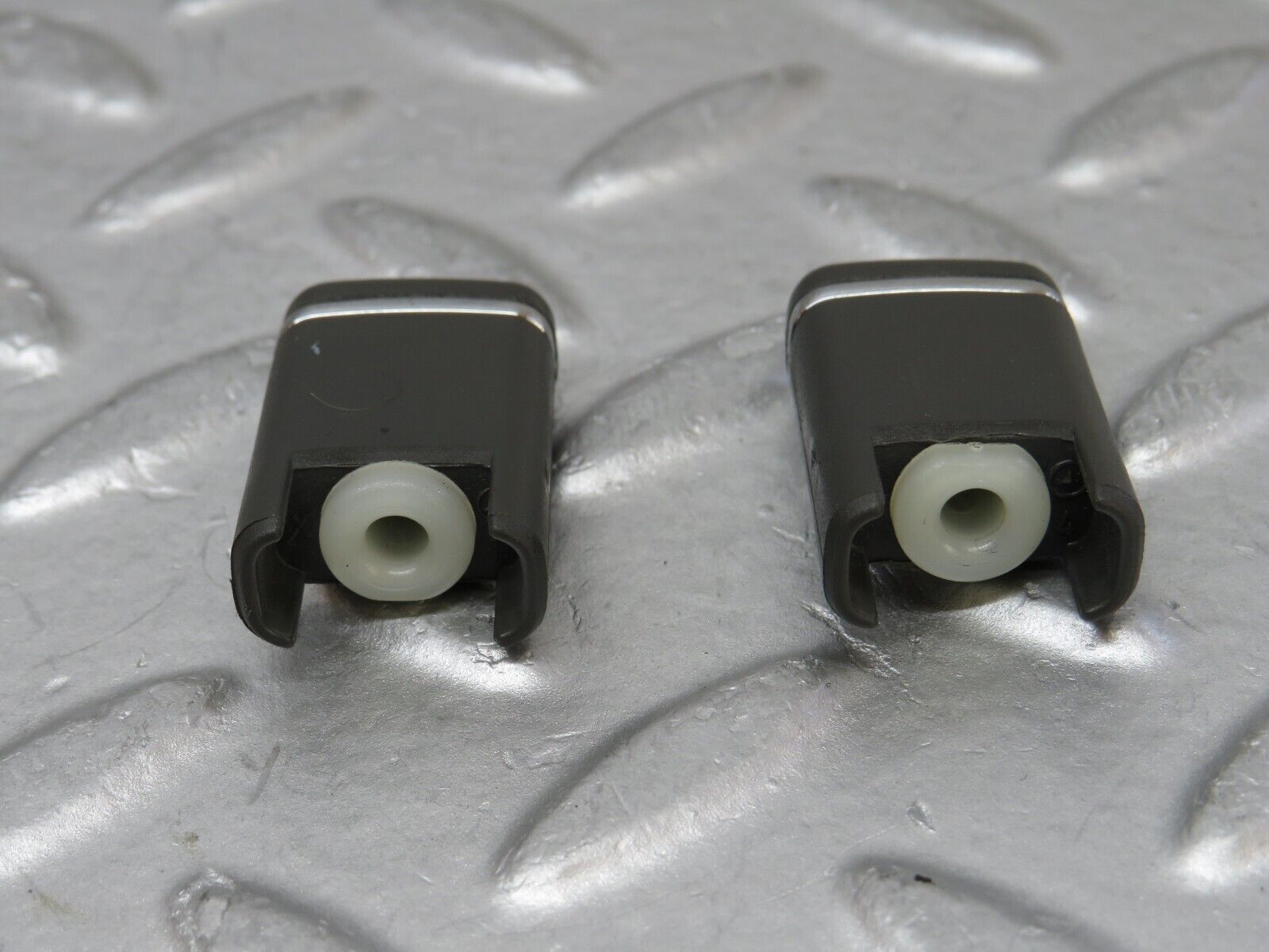 35132 Mercedes-Benz W221 Door Lock Knob 2x