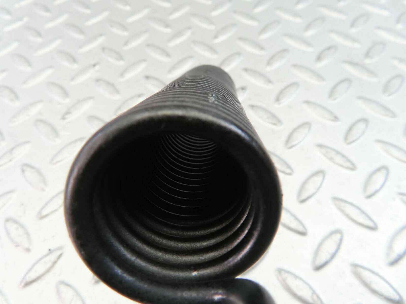 9692 Mercedes-Benz C123 280CE Coupe Trunk Lid Hinge Spring