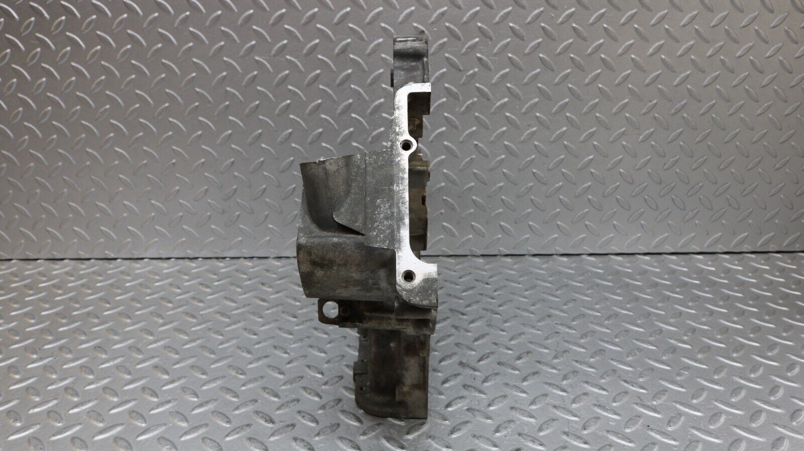 37173 Mercedes-Benz C126 420SEC Coupe Timing Chain Cover 1160152501