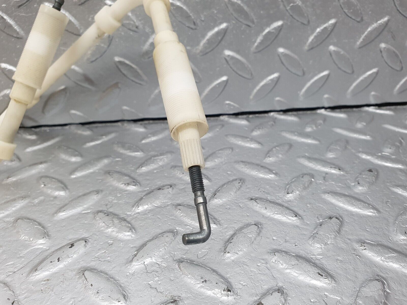 40889 Mercedes-Benz W126 300SE Heater Regulator 1268300485