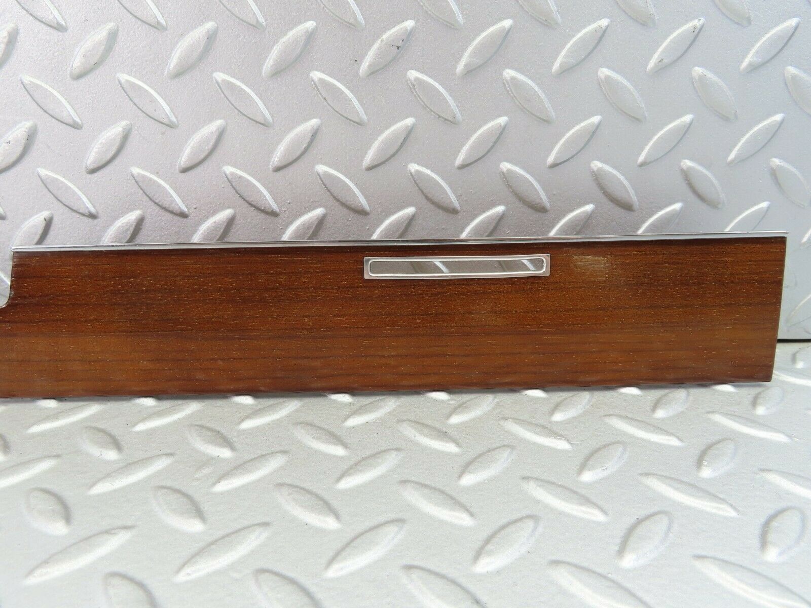 7450 Mercedes-Benz W116 450SE LHD Dashboard Wood Trim Left Side