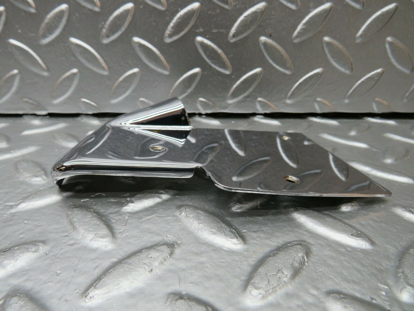 22353 Mercedes-Benz C124 E220 Coupe B Pillar Chrome Cover Plate Right Side