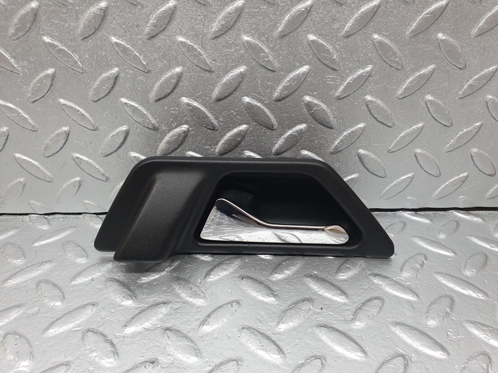 41518 Mercedes-Benz W124 200E Interior Door Handle Left Side 1247600161