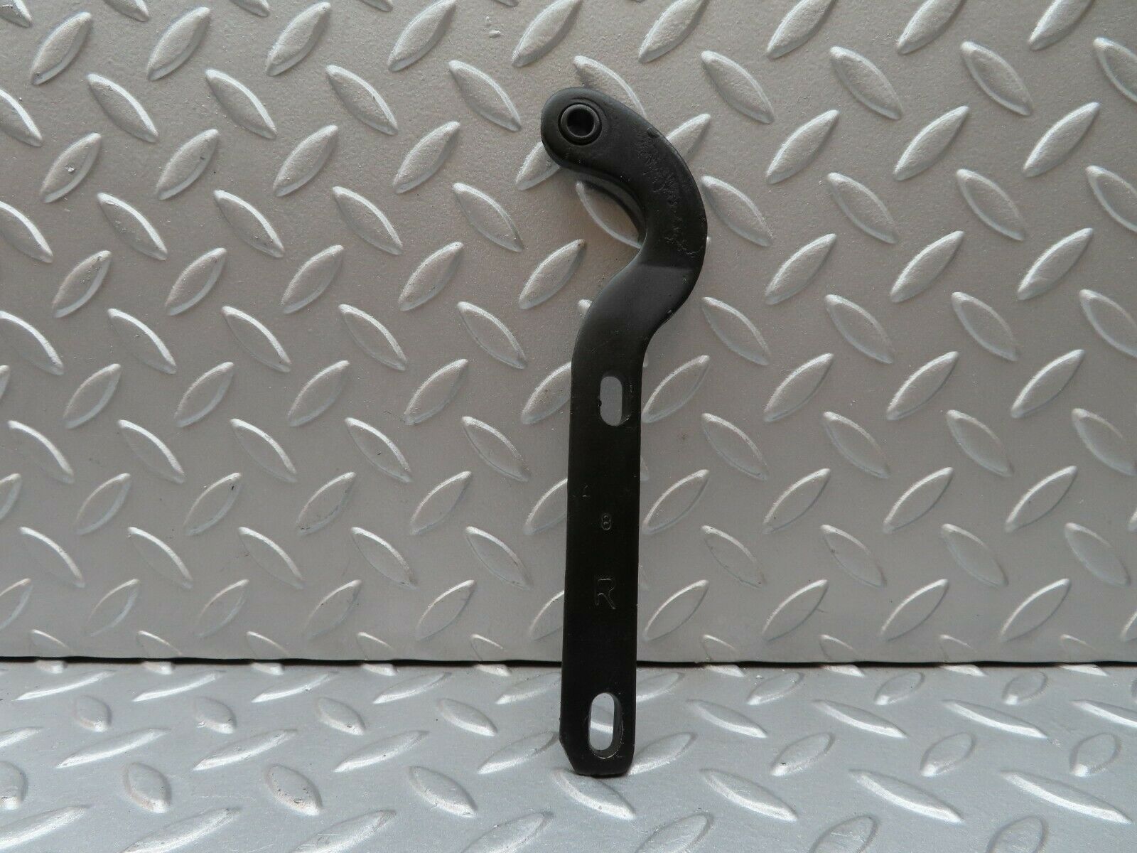 3620 Mercedes-Benz W108 280SE Right Bonnet Hinge Support