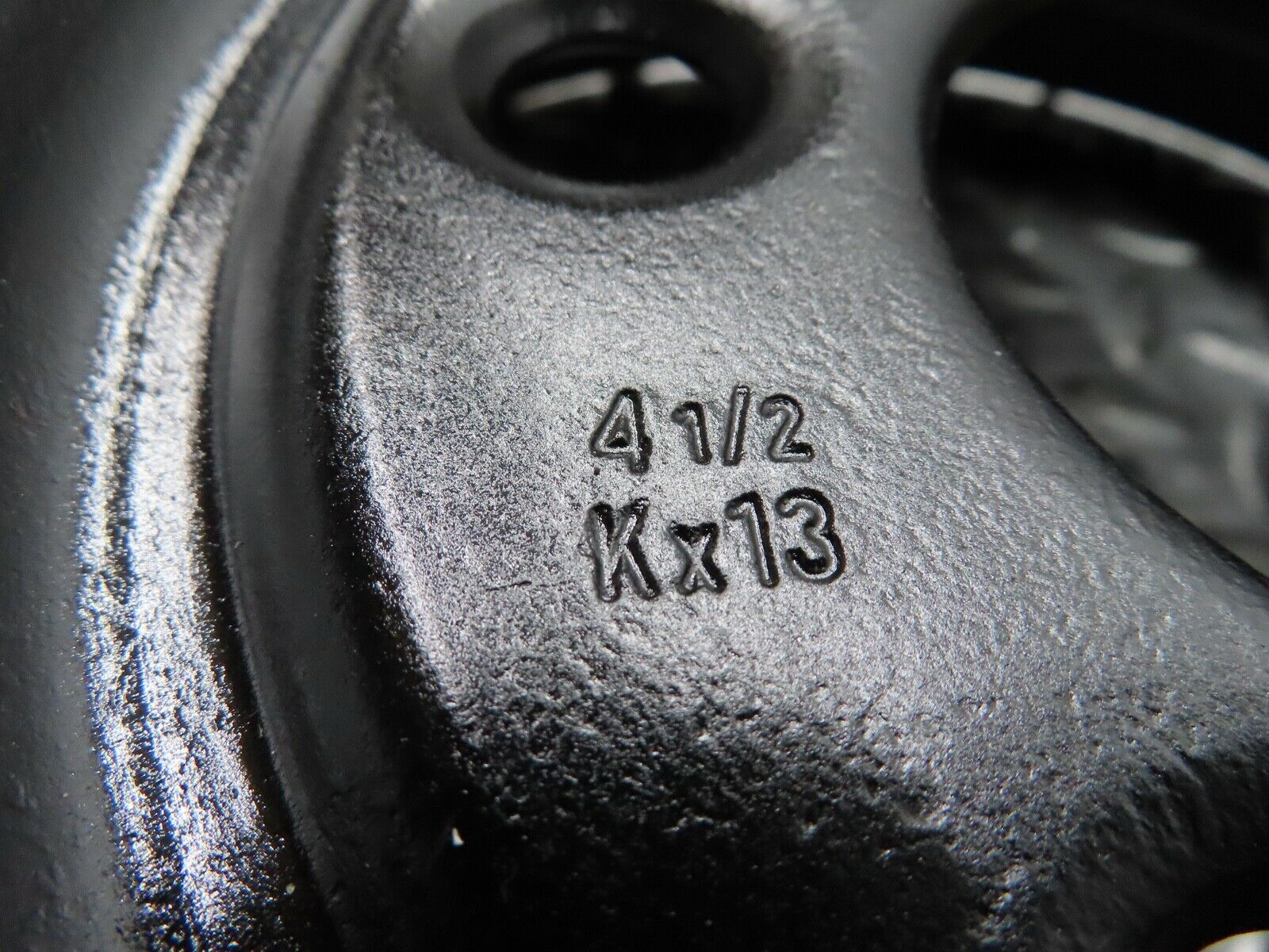 18994 Mercedes-Benz W121 190b Ponton Steel Wheel 4.5kx13