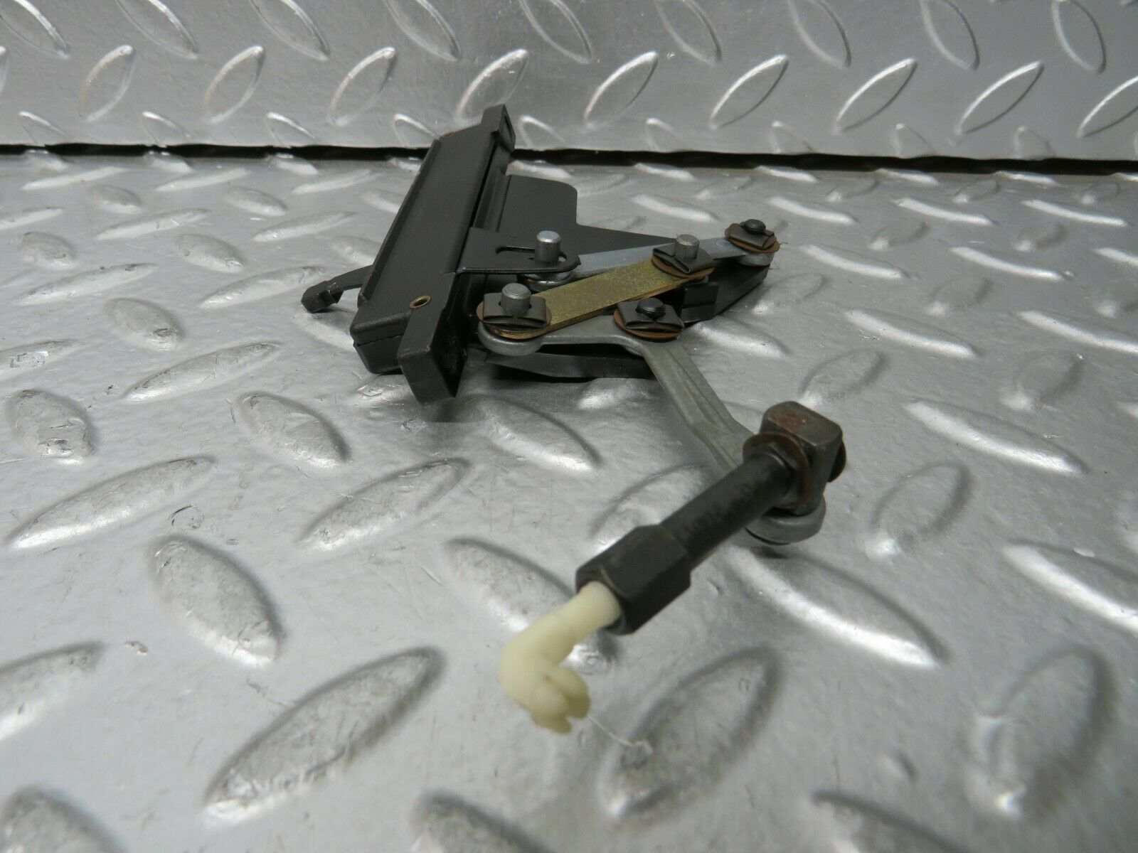 23362 Mercedes-Benz W116 350SE Heater Control